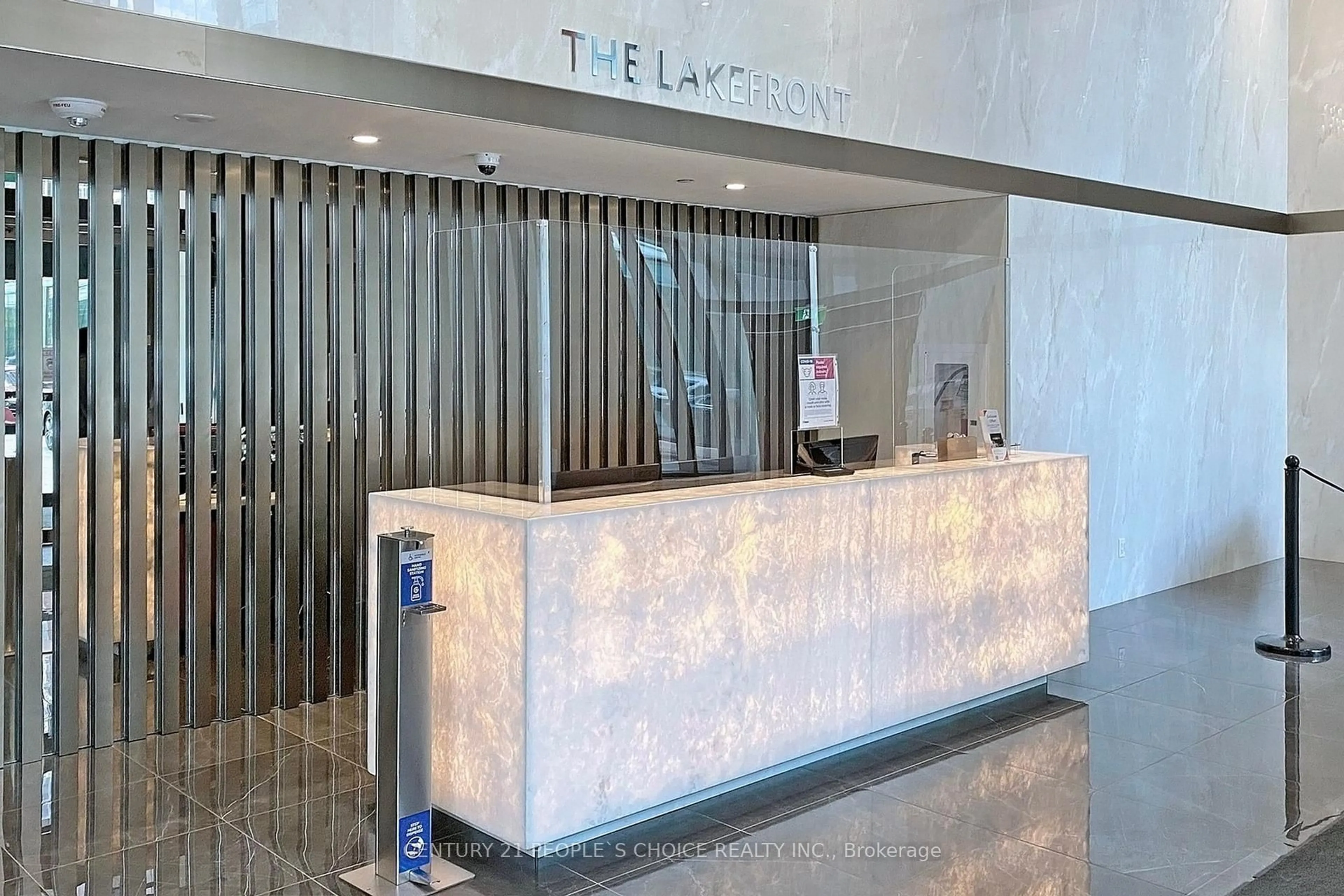 Lobby for 17 Bathurst St #1006, Toronto Ontario M5V 0N1