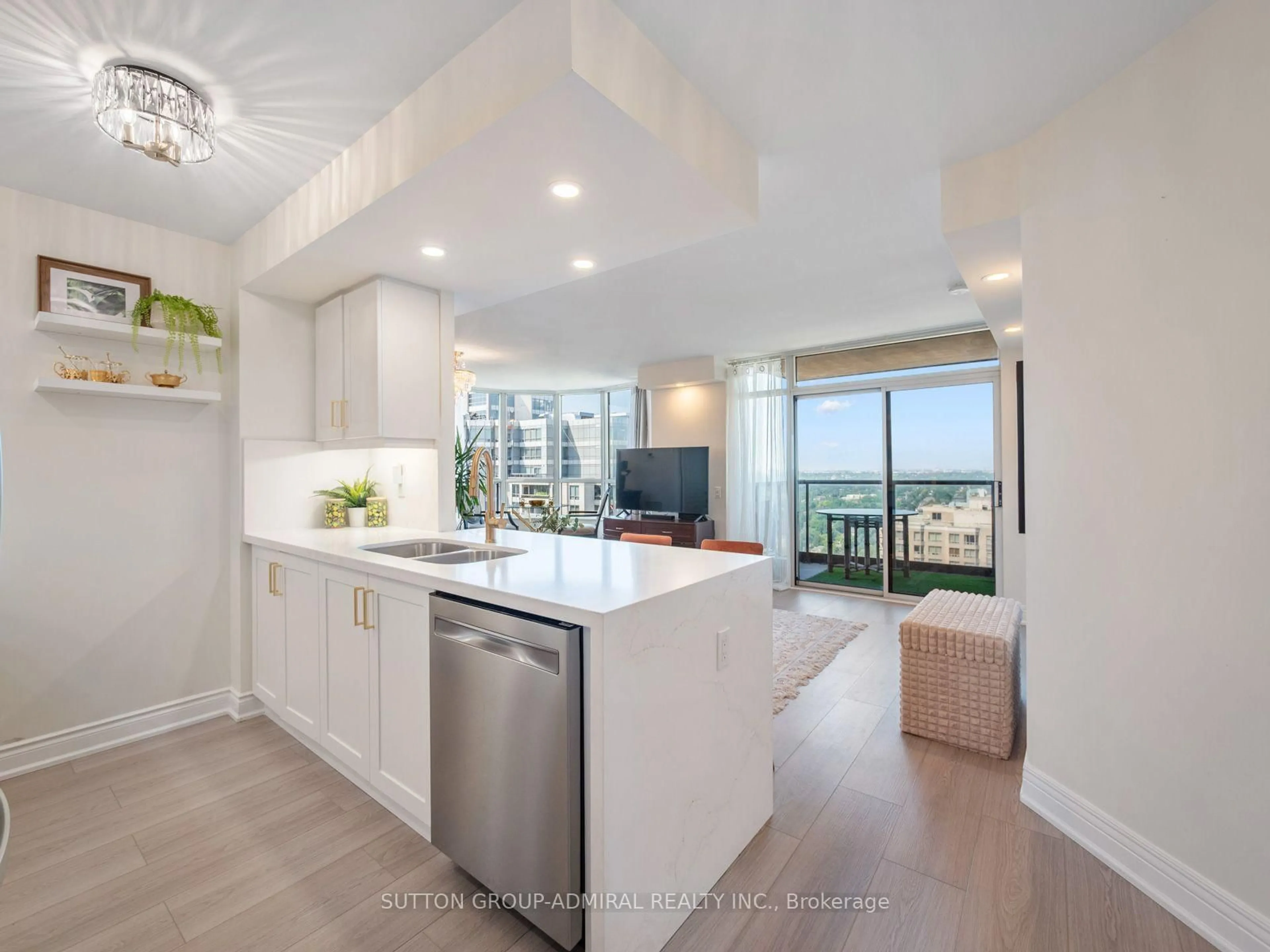 Open concept kitchen, ceramic/tile floor for 10 Northtown Way #2605, Toronto Ontario M2N 7L4