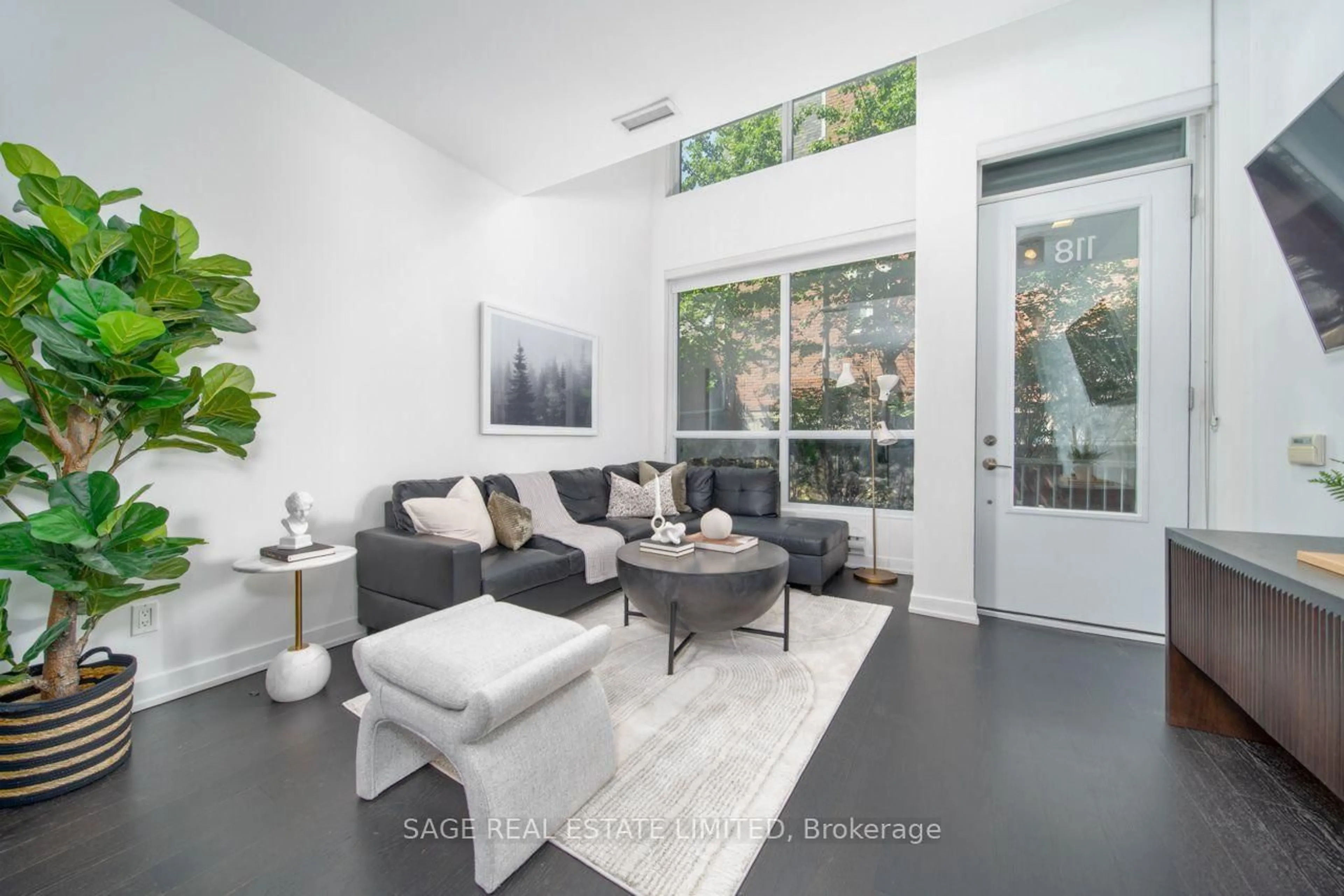 Living room with furniture, unknown for 1030 King St #118, Toronto Ontario M6K 3N3