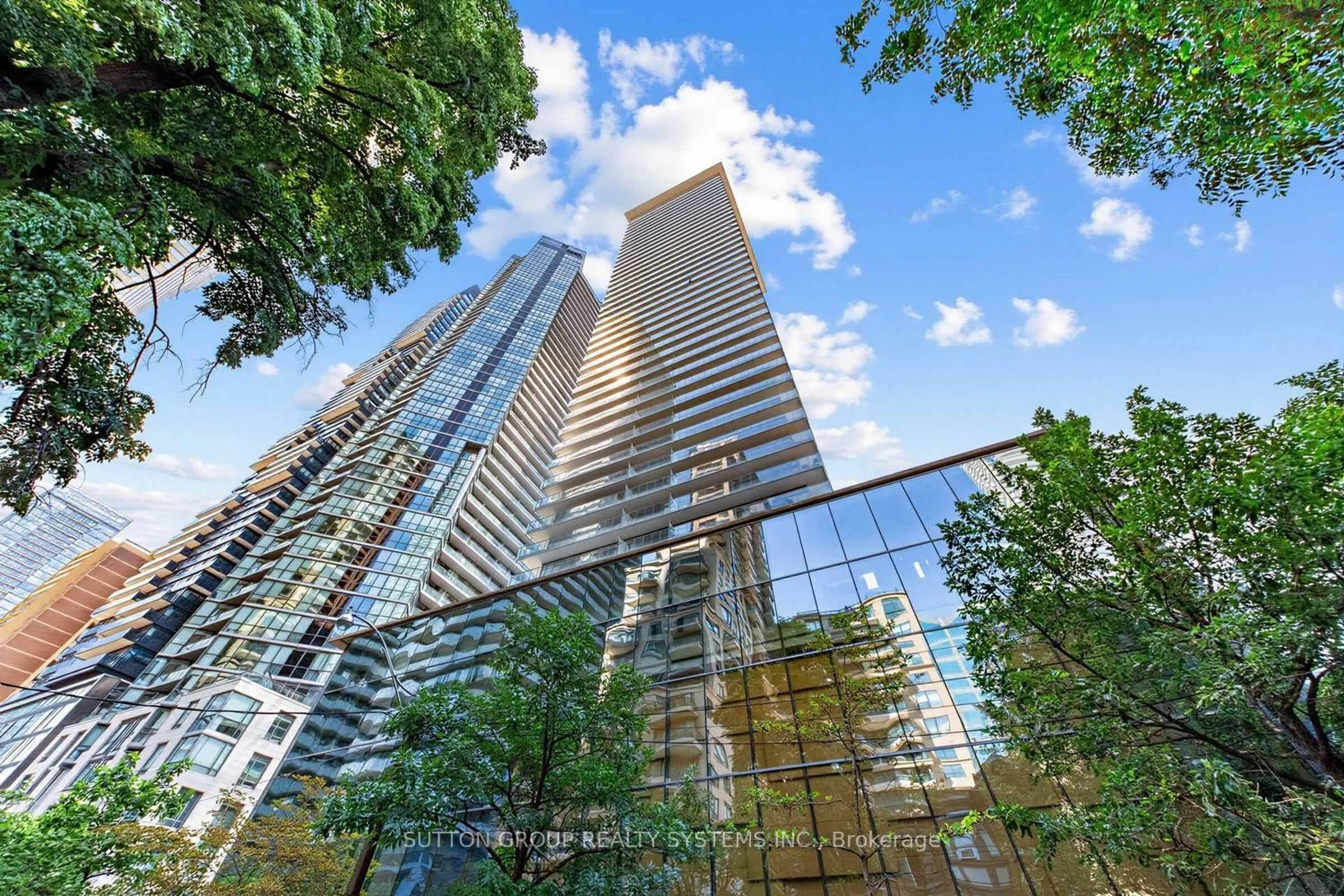 Unknown for 33 Charles St #1406, Toronto Ontario M4Y 1R9