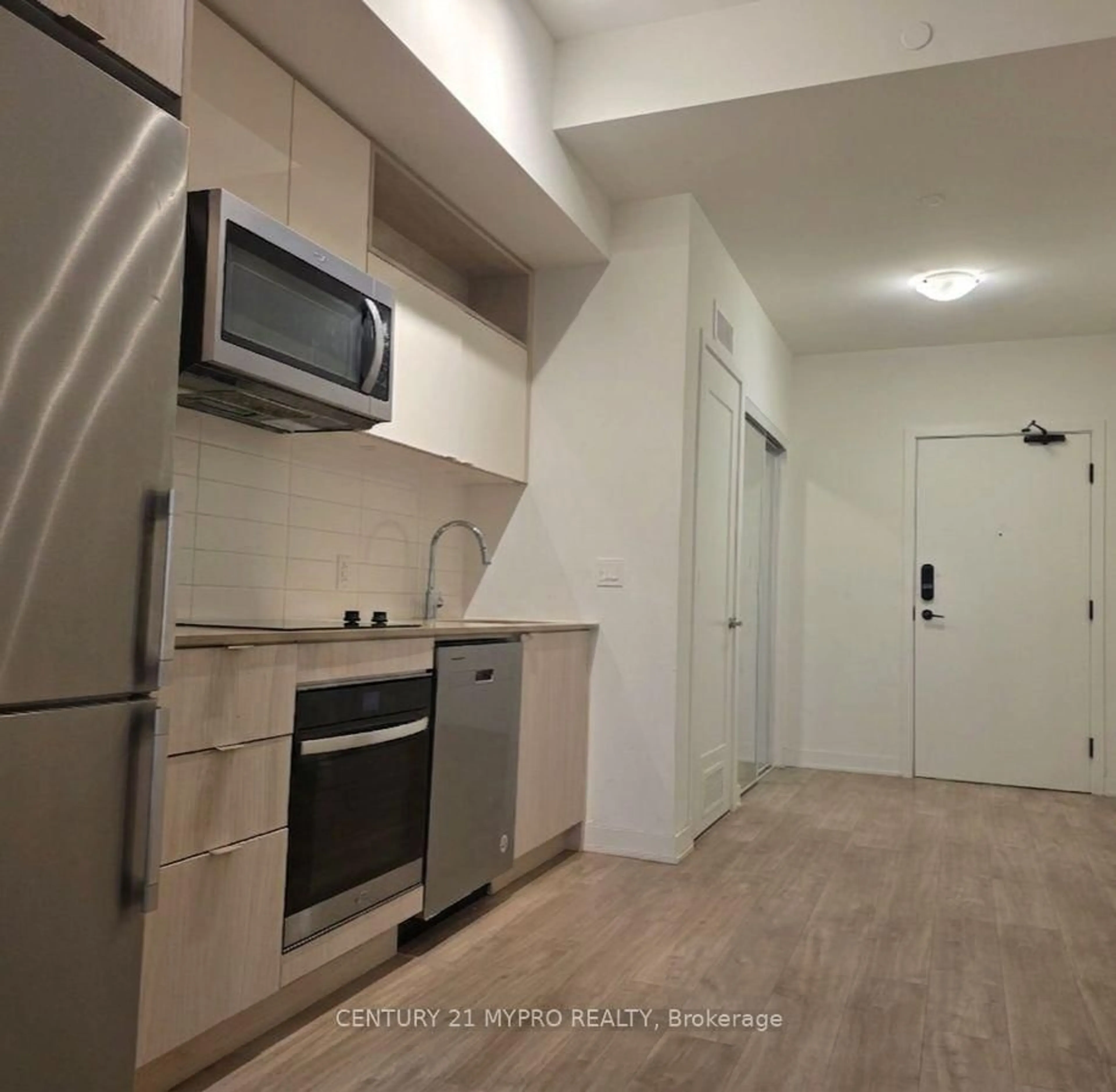 Standard kitchen, unknown for 70 Princess St #1706, Toronto Ontario M5A 0X6