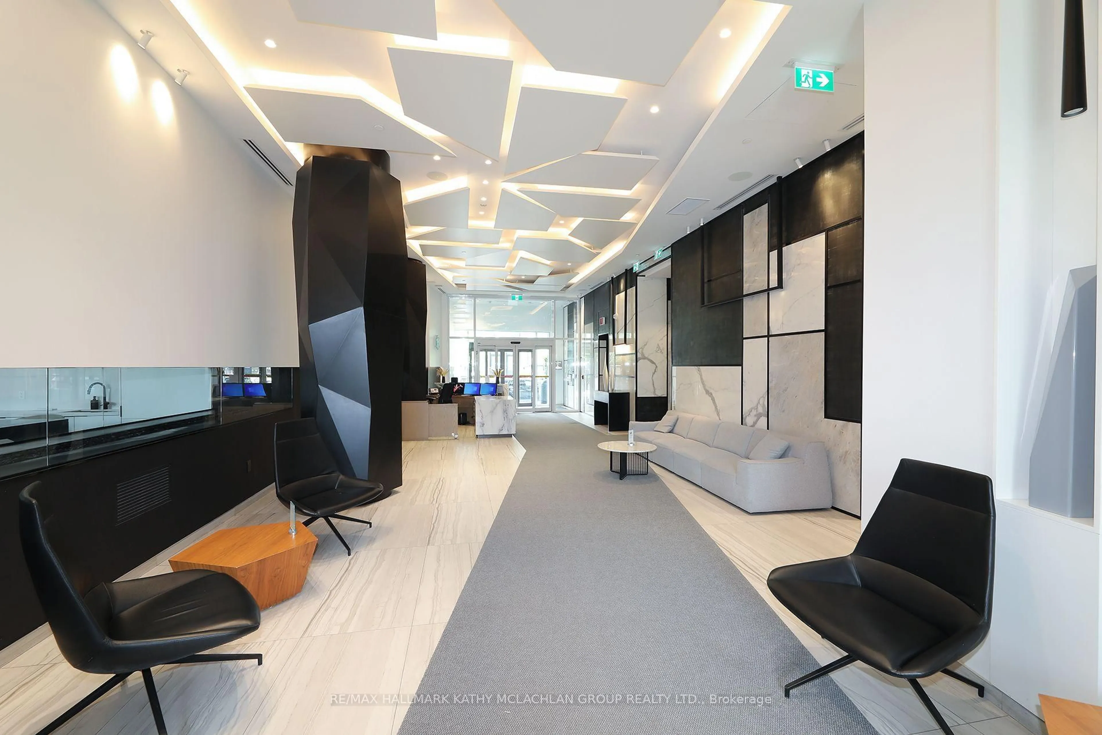 Lobby for 80 Vanauley St #815, Toronto Ontario M5T 0C9