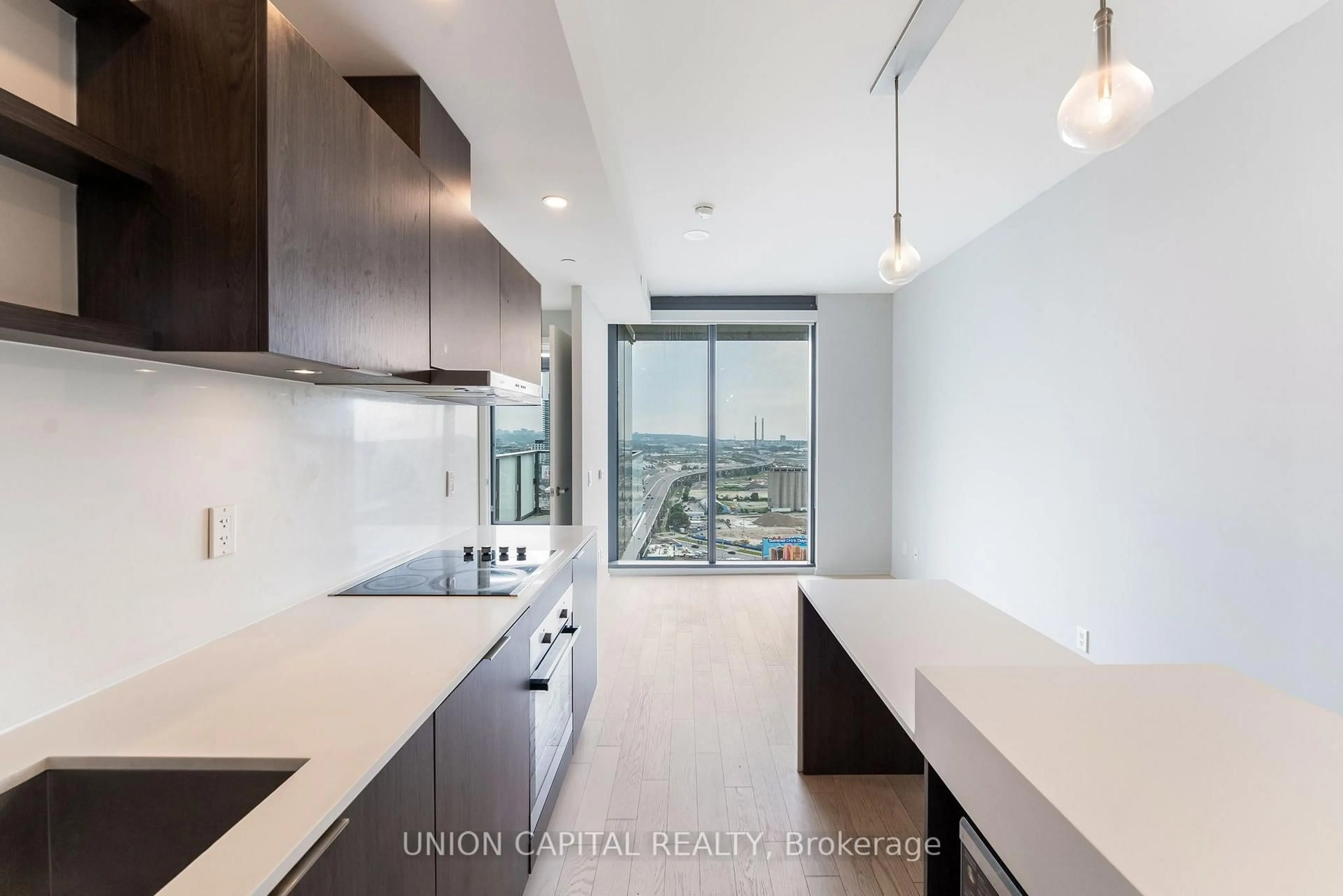 Unknown for 16 Bonnycastle St #2007, Toronto Ontario M5C 0C9