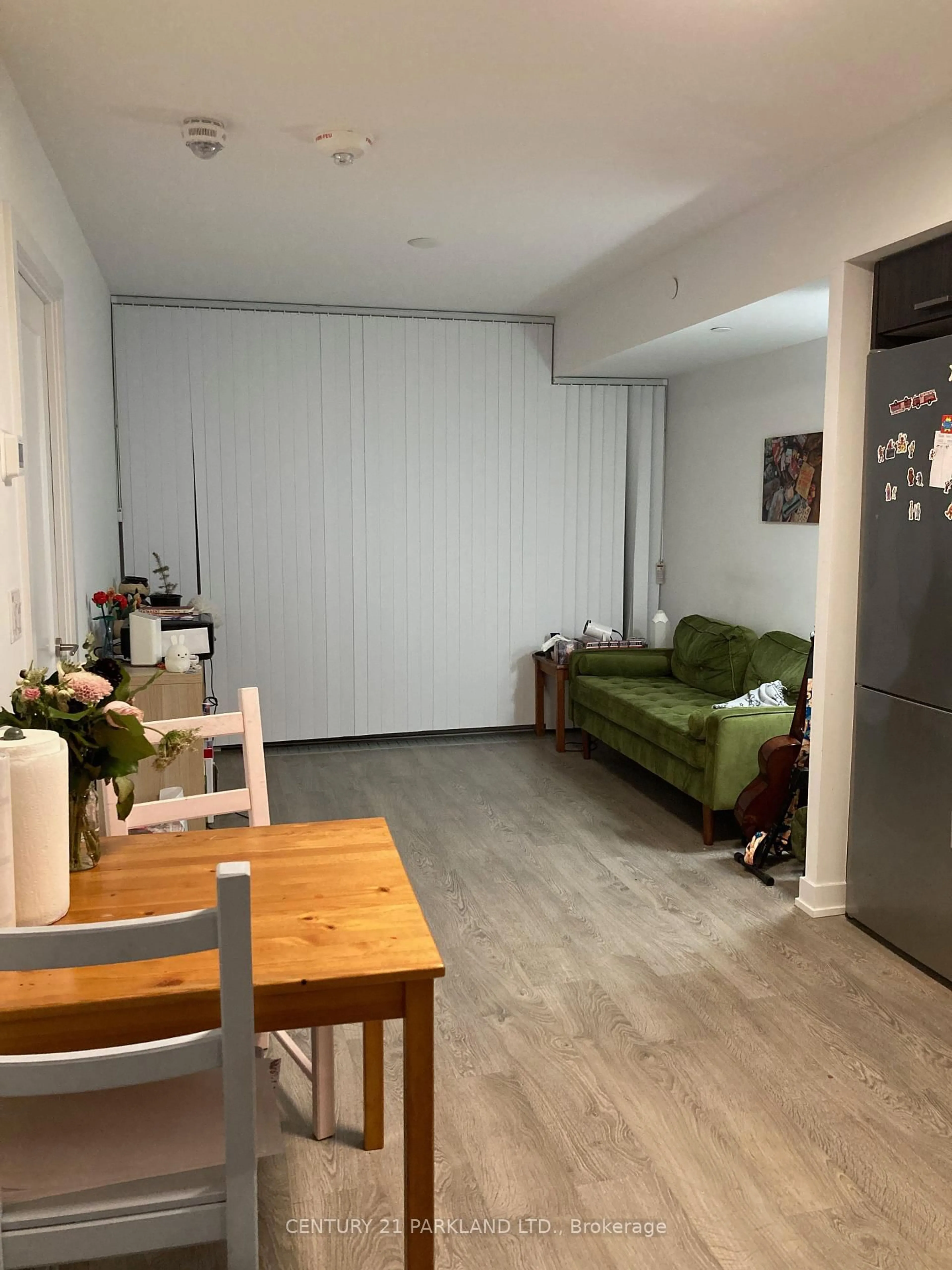 A pic of a room for 50 McCaul St #607, Toronto Ontario M5T 1V9