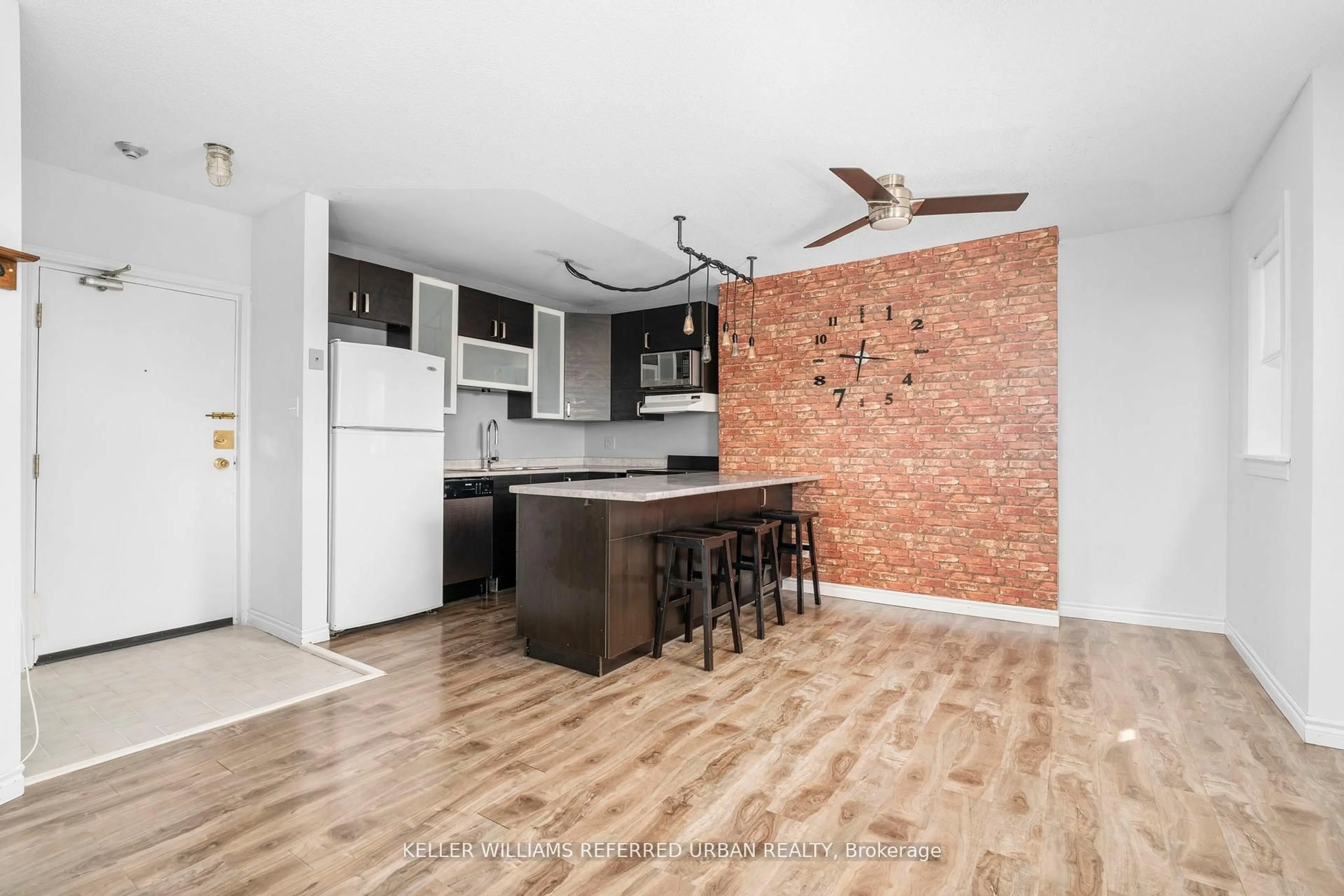 Open concept kitchen, unknown for 114 Vaughan Rd #407, Toronto Ontario M6C 2M1