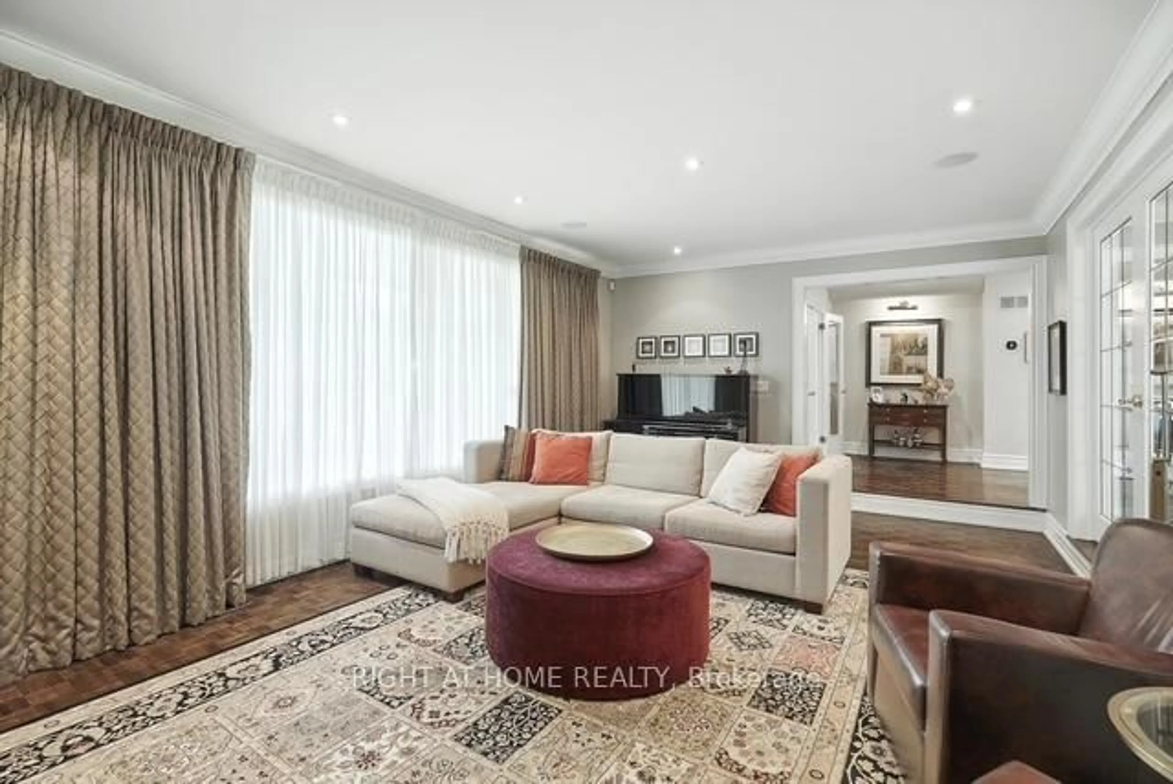 Living room with furniture, unknown for 17 Denmark Cres, Toronto Ontario M2R 1J3