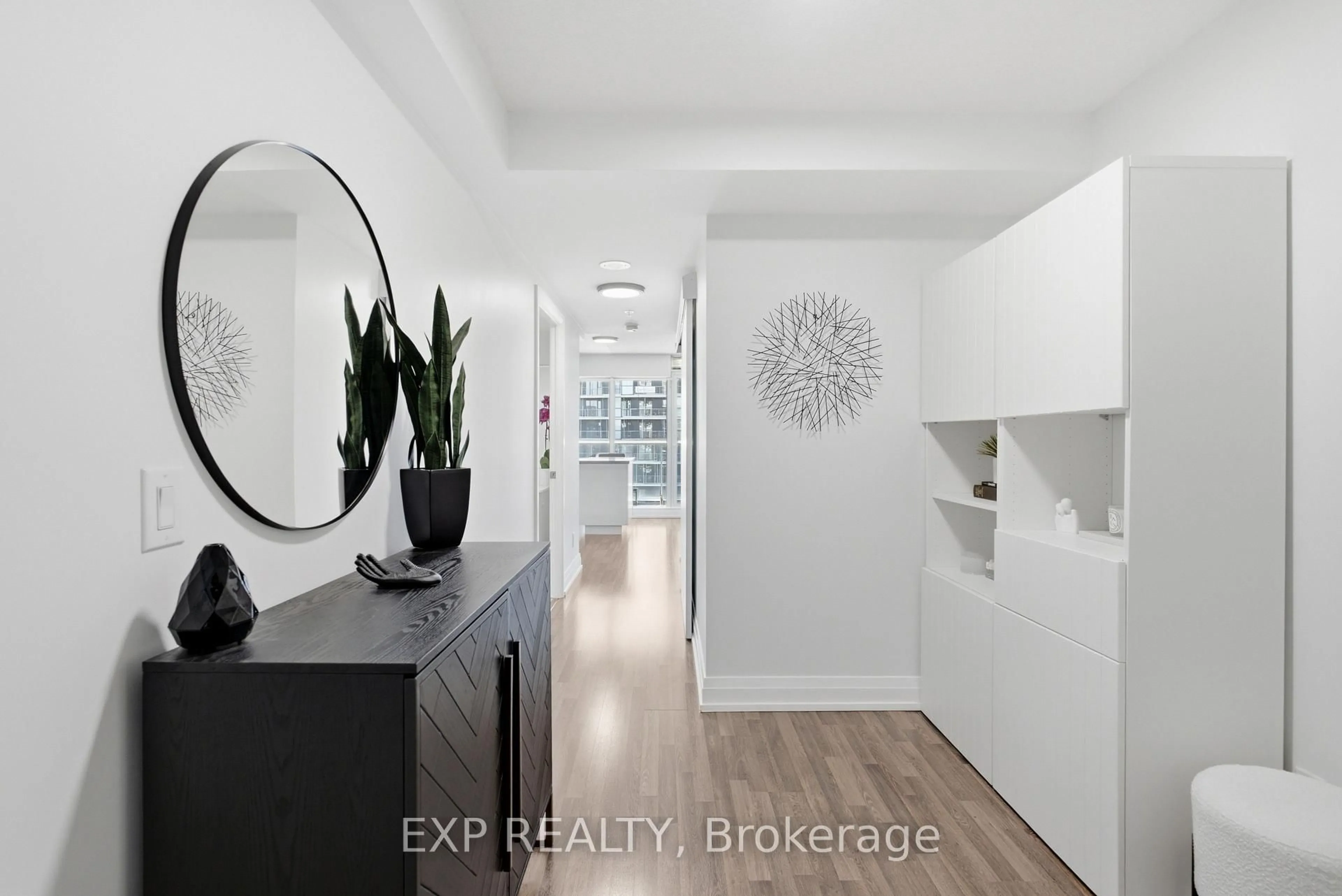 Indoor entryway for 555 Wilson Ave #1108, Toronto Ontario M3H 5Y6