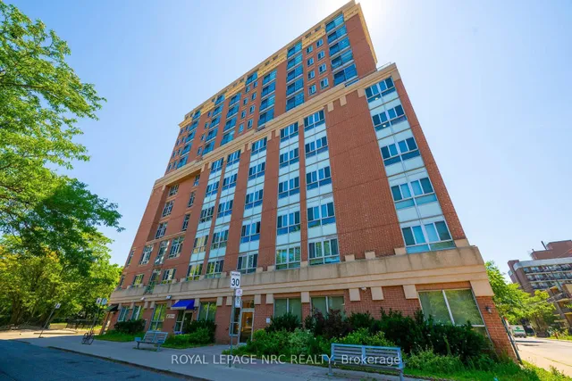 15 Maplewood Ave #PH 6, Toronto 2