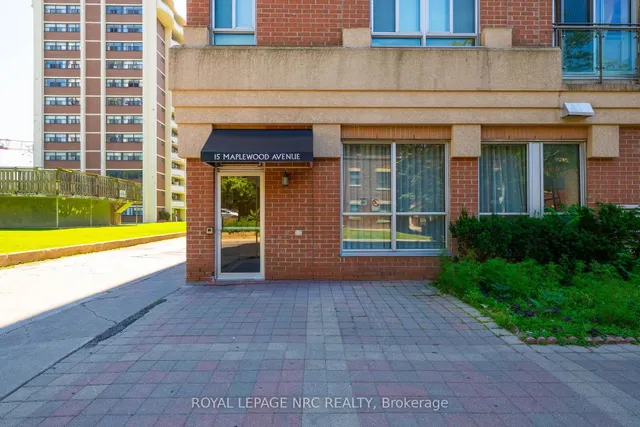 15 Maplewood Ave #PH 6, Toronto 3
