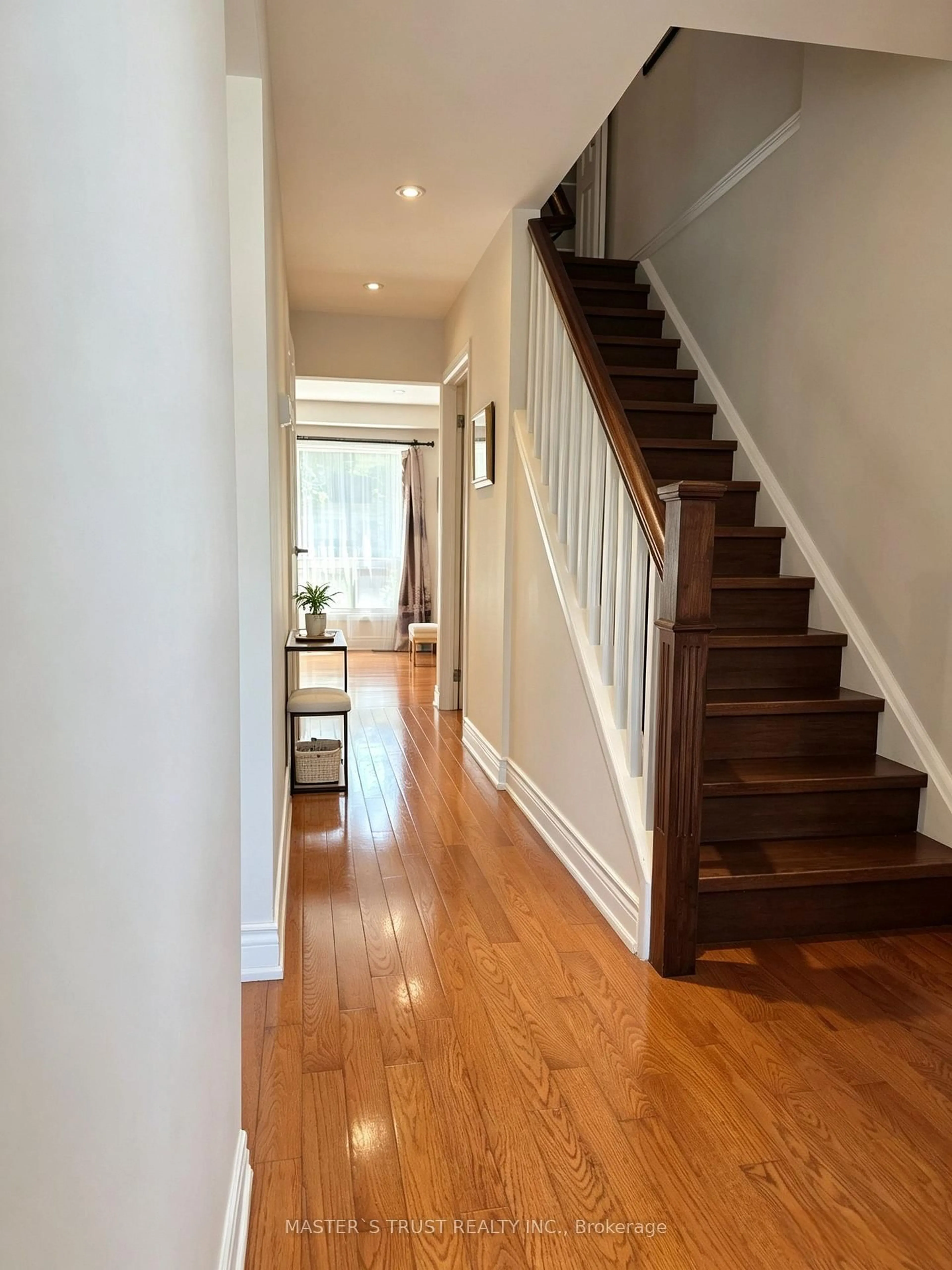 Unknown for 10 Elsa Vine Way, Toronto Ontario M2J 4H9