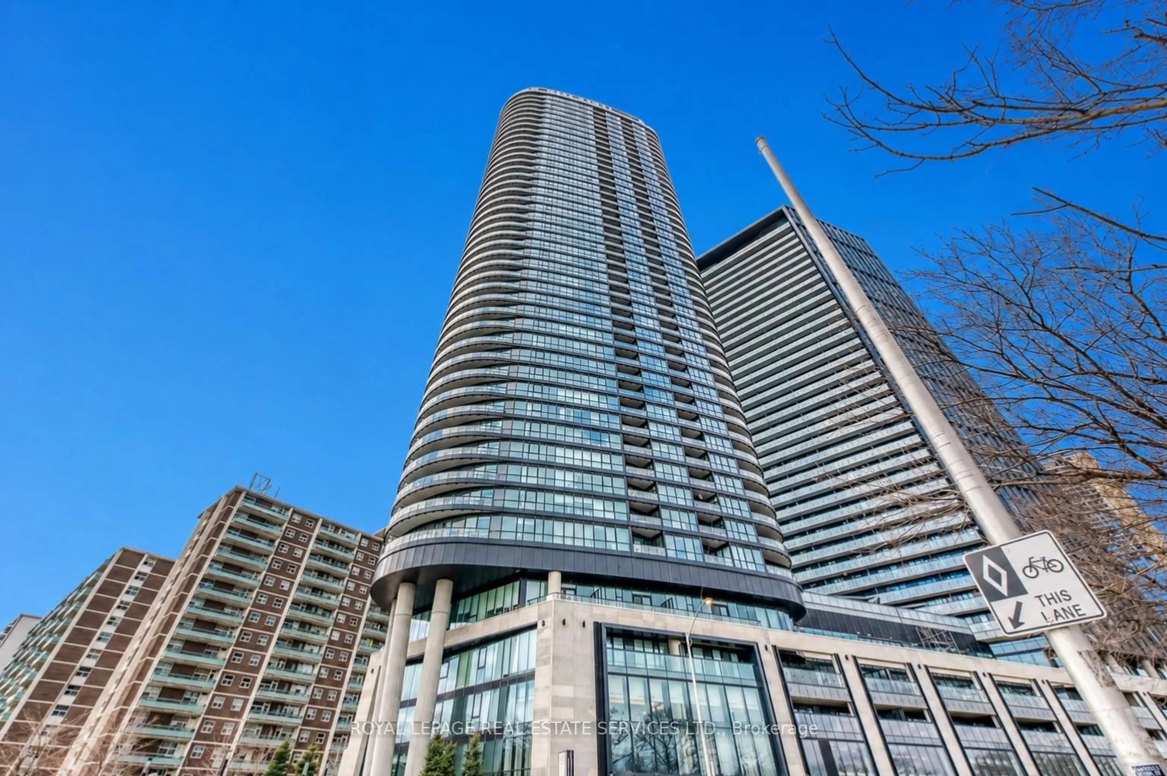 Unknown for 585 Bloor St #1320, Toronto Ontario M4W 0B3
