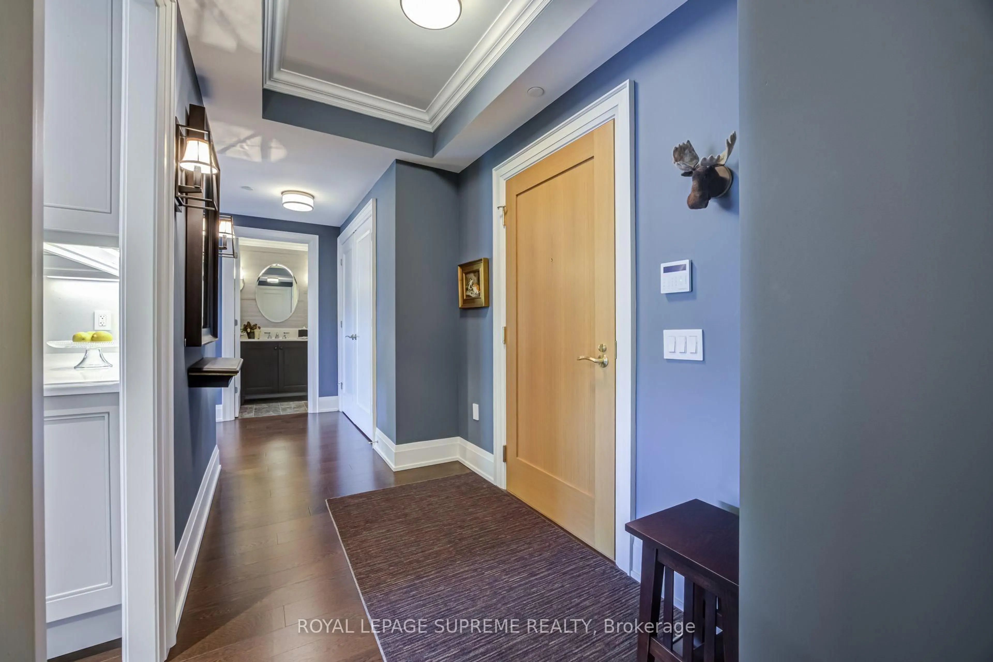 Indoor entryway for 1900 Bayview Ave #227, Toronto Ontario M4G 0A6