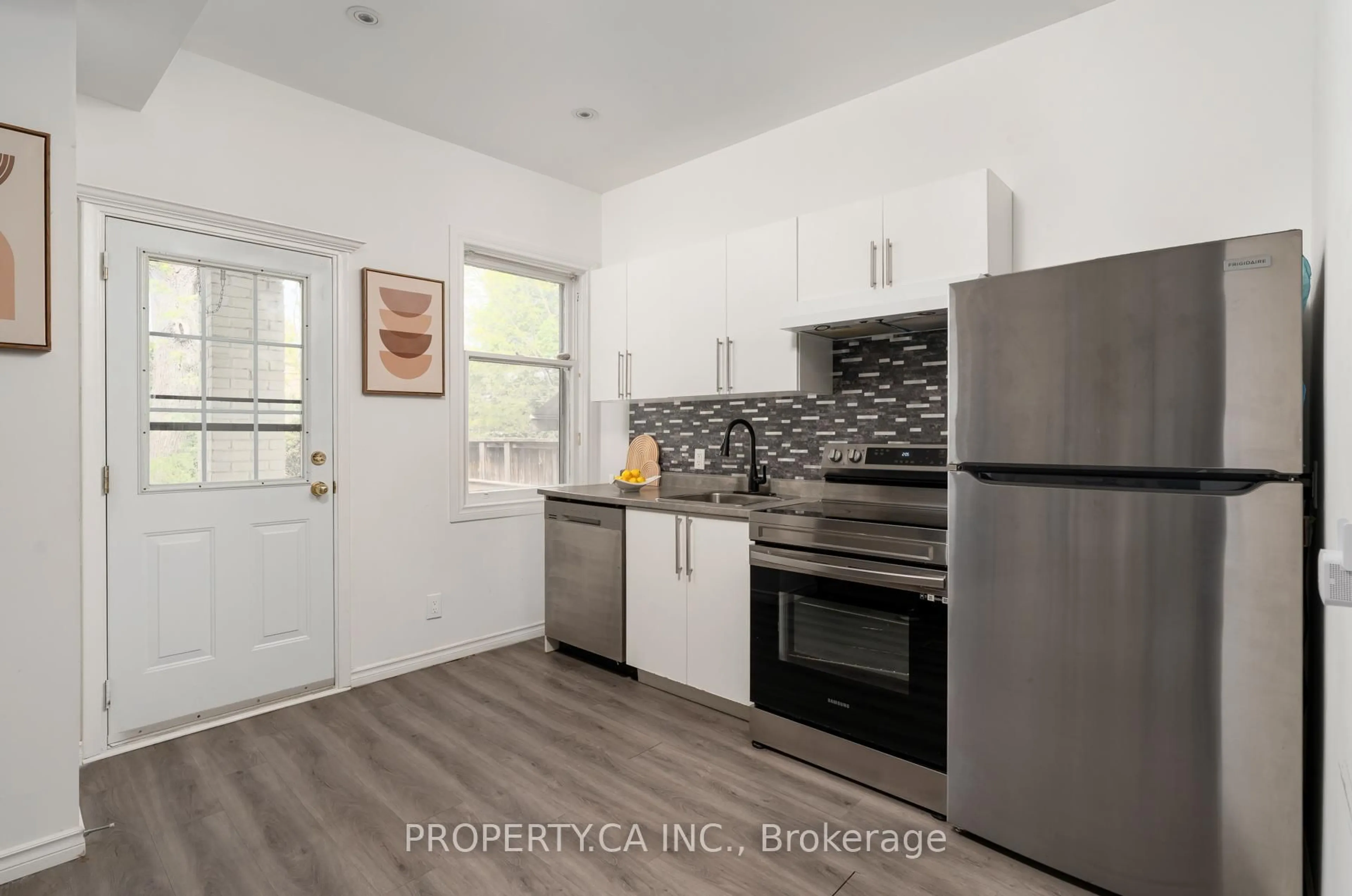 Unknown for 108 Albertus Ave, Toronto Ontario M4R 1J7