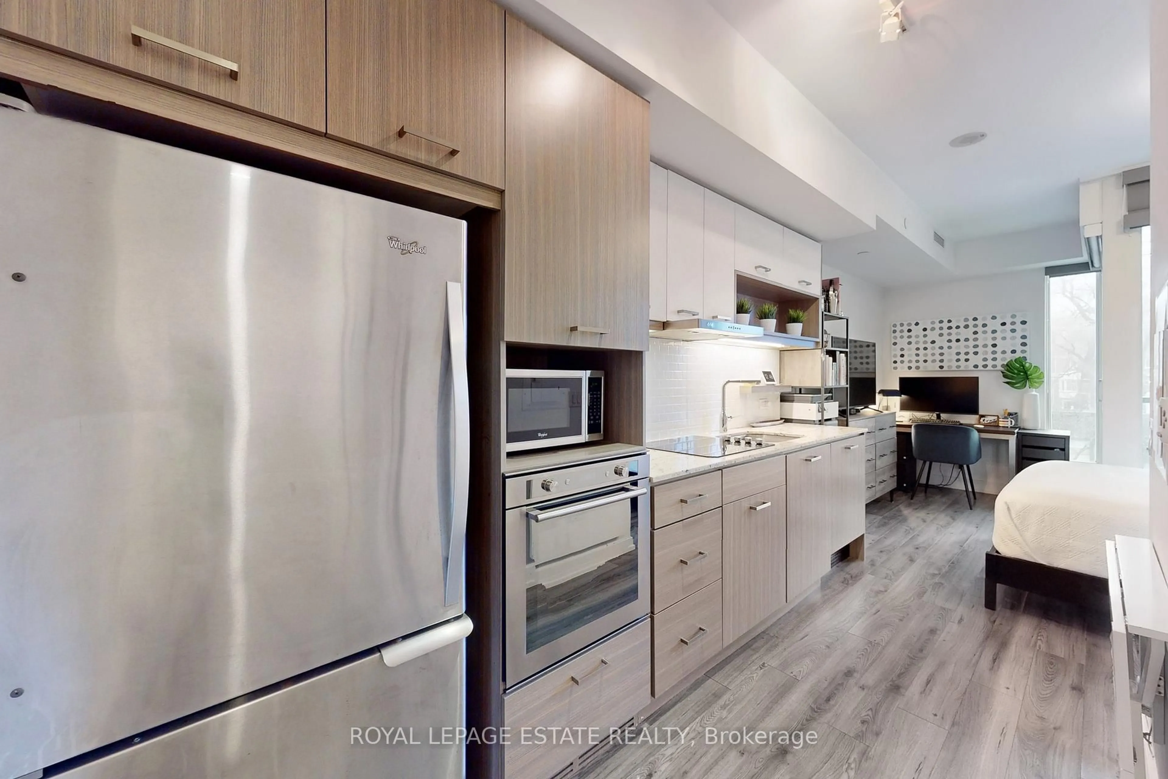 Contemporary kitchen, wood/laminate floor for 170 Chiltern Hill Rd #306, Toronto Ontario M6C 0A9
