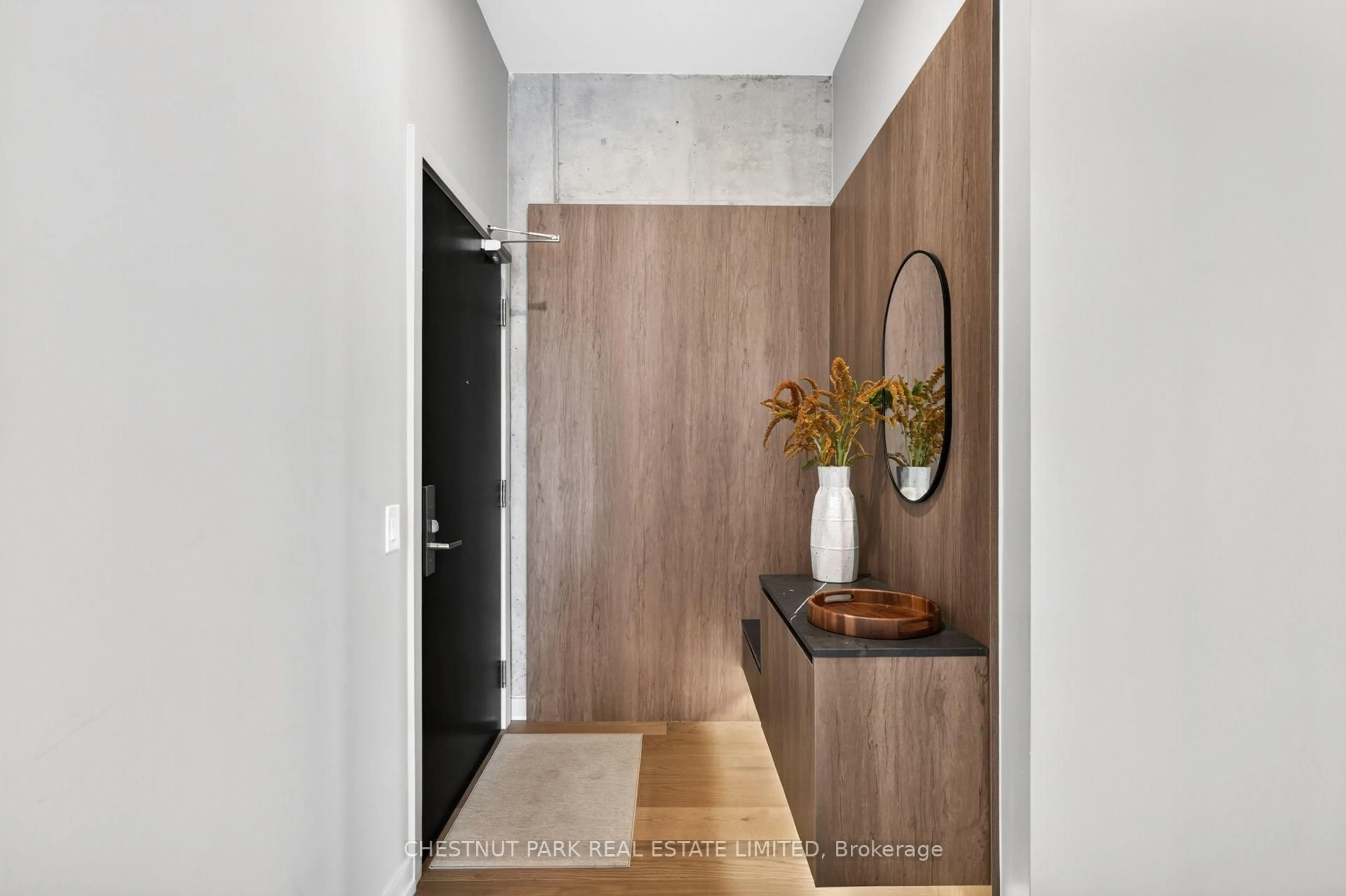 Indoor entryway for 55 Ontario St #902, Toronto Ontario M5A 0T8