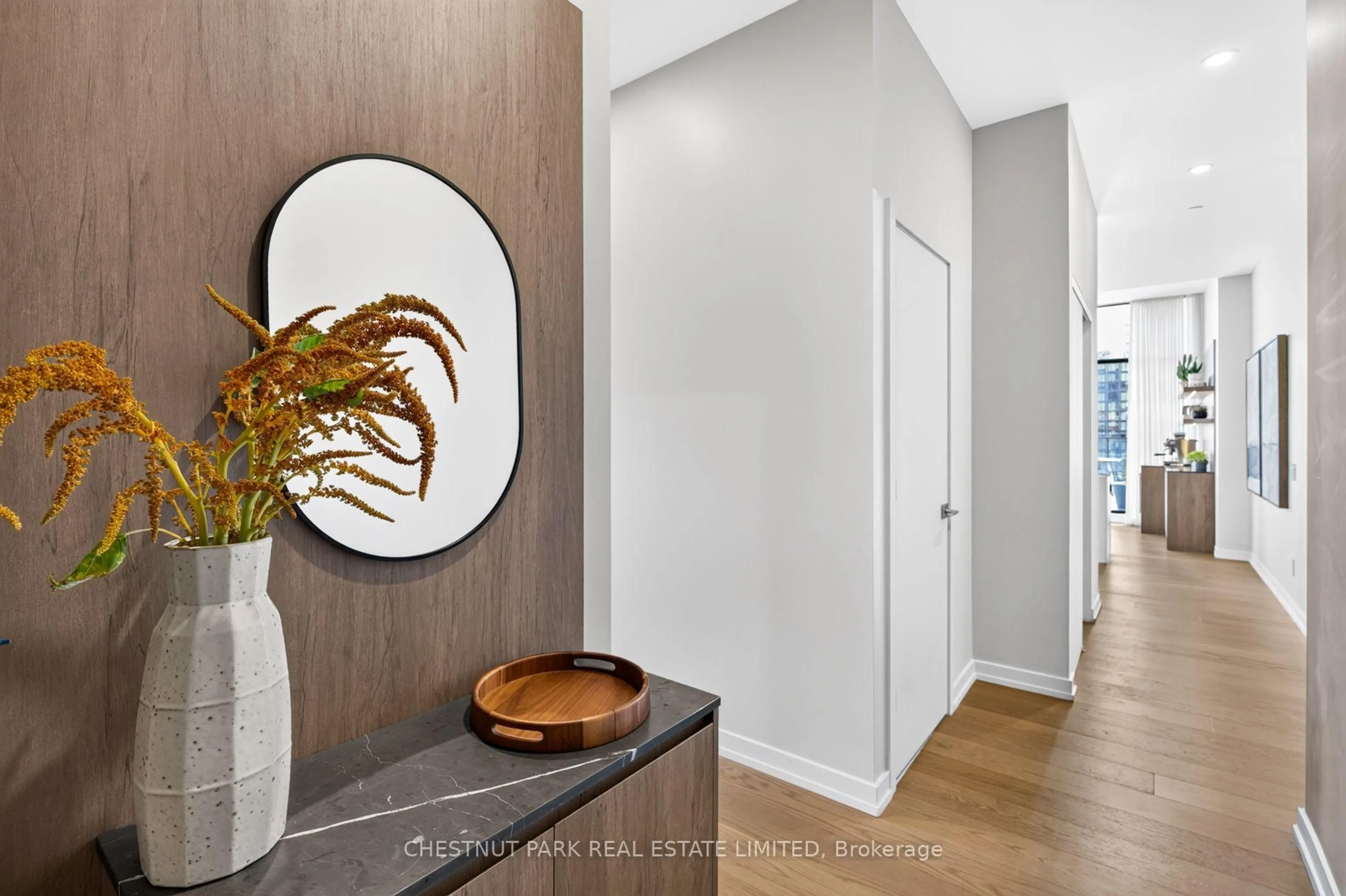 Indoor entryway for 55 Ontario St #902, Toronto Ontario M5A 0T8