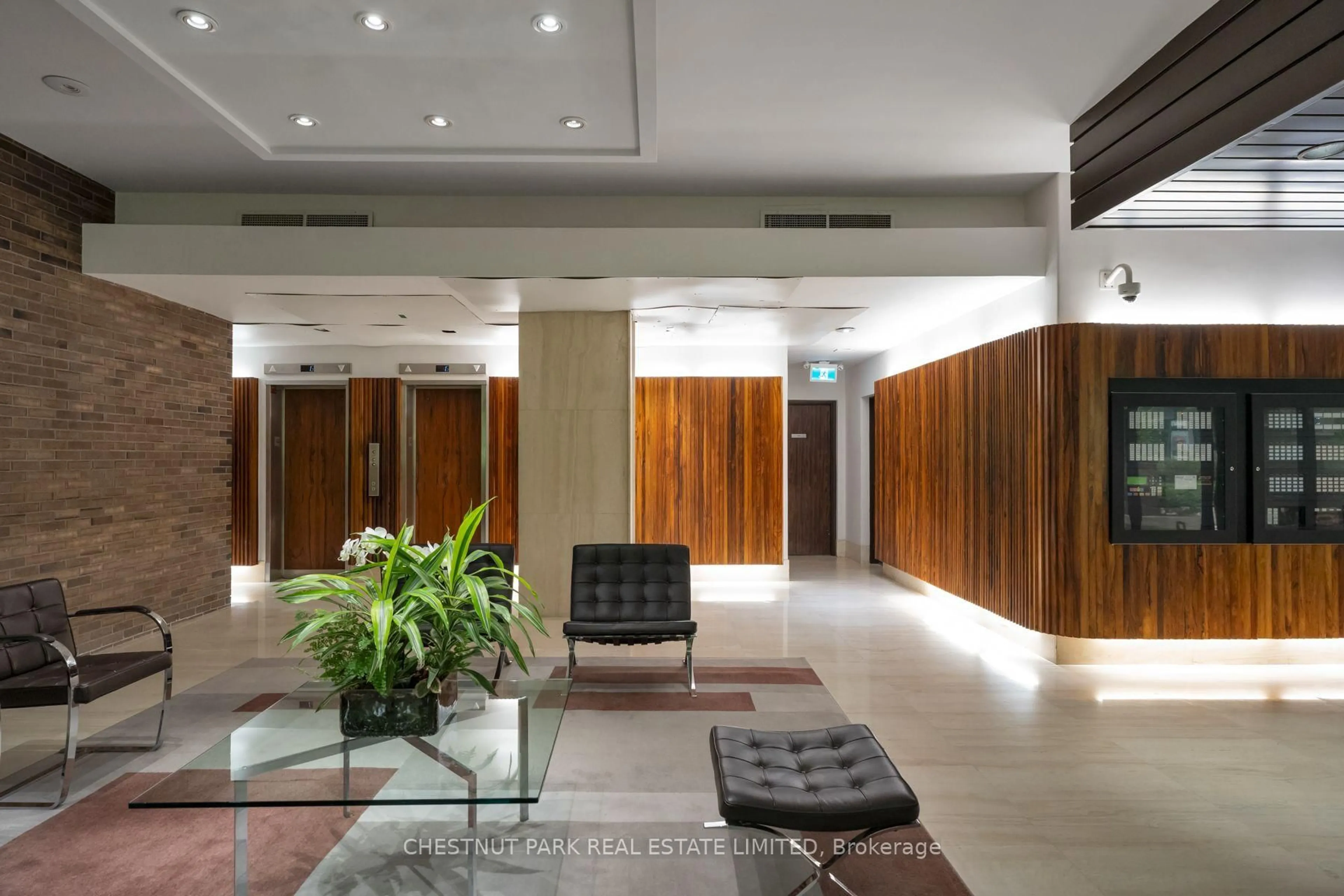 Lobby for 10 Avoca Ave #501, Toronto Ontario M4T 2B7