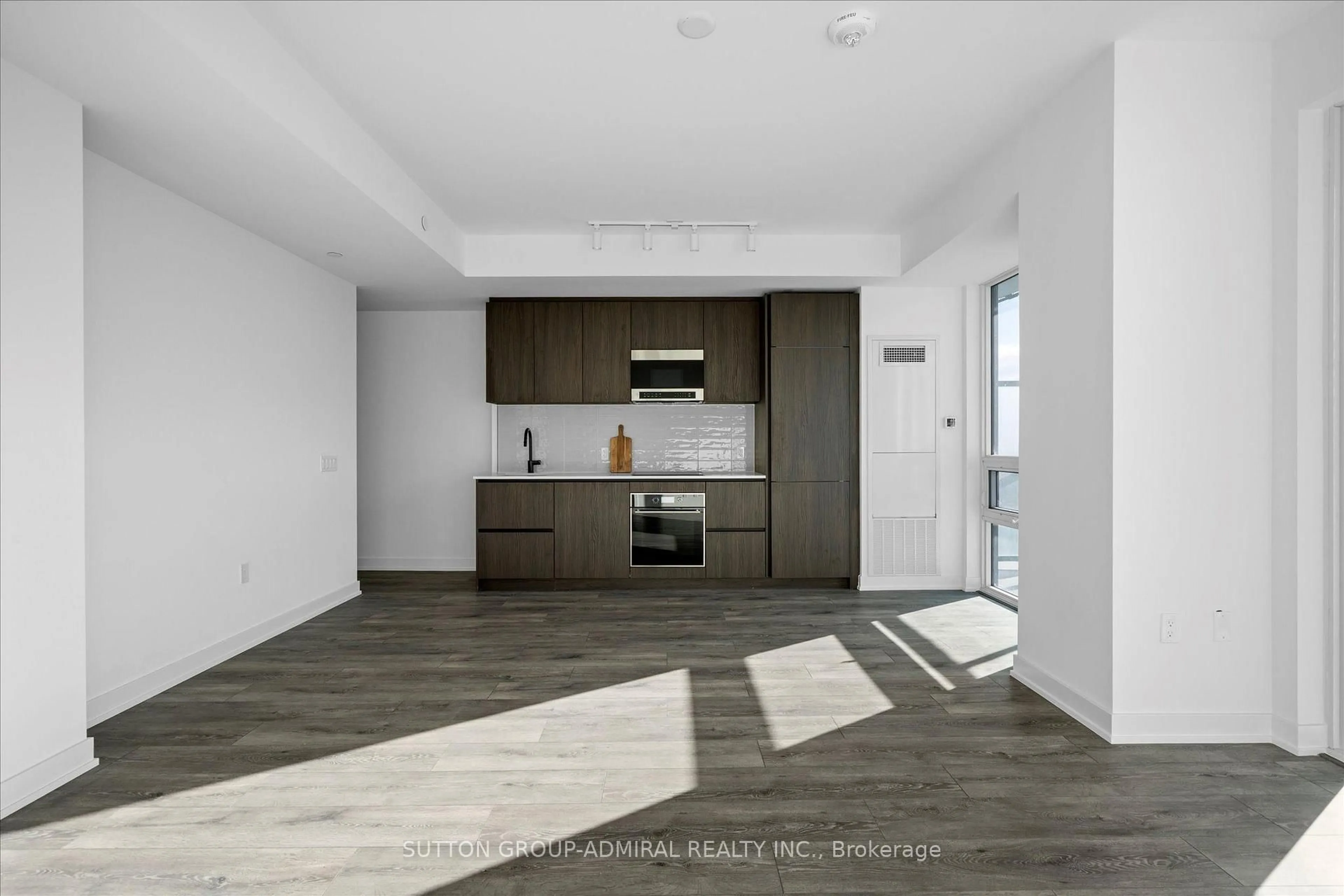 Unknown for 127 Broadway Ave #2902, Toronto Ontario M4P 1V7
