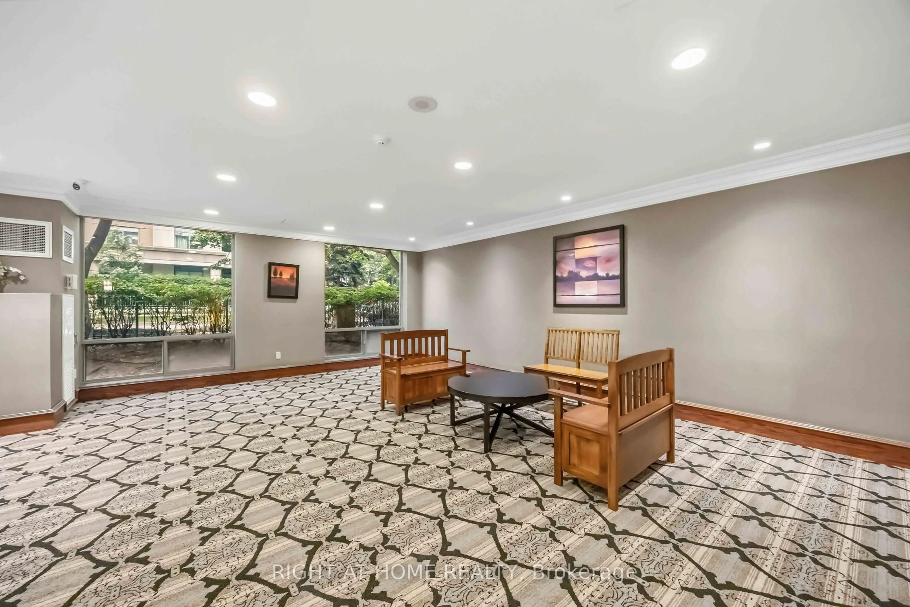Lobby for 8 Pemberton Ave #408, Toronto Ontario M2M 4K8