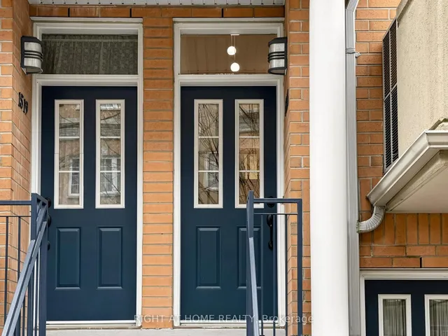28 Sommerset Way #1520, Toronto 5