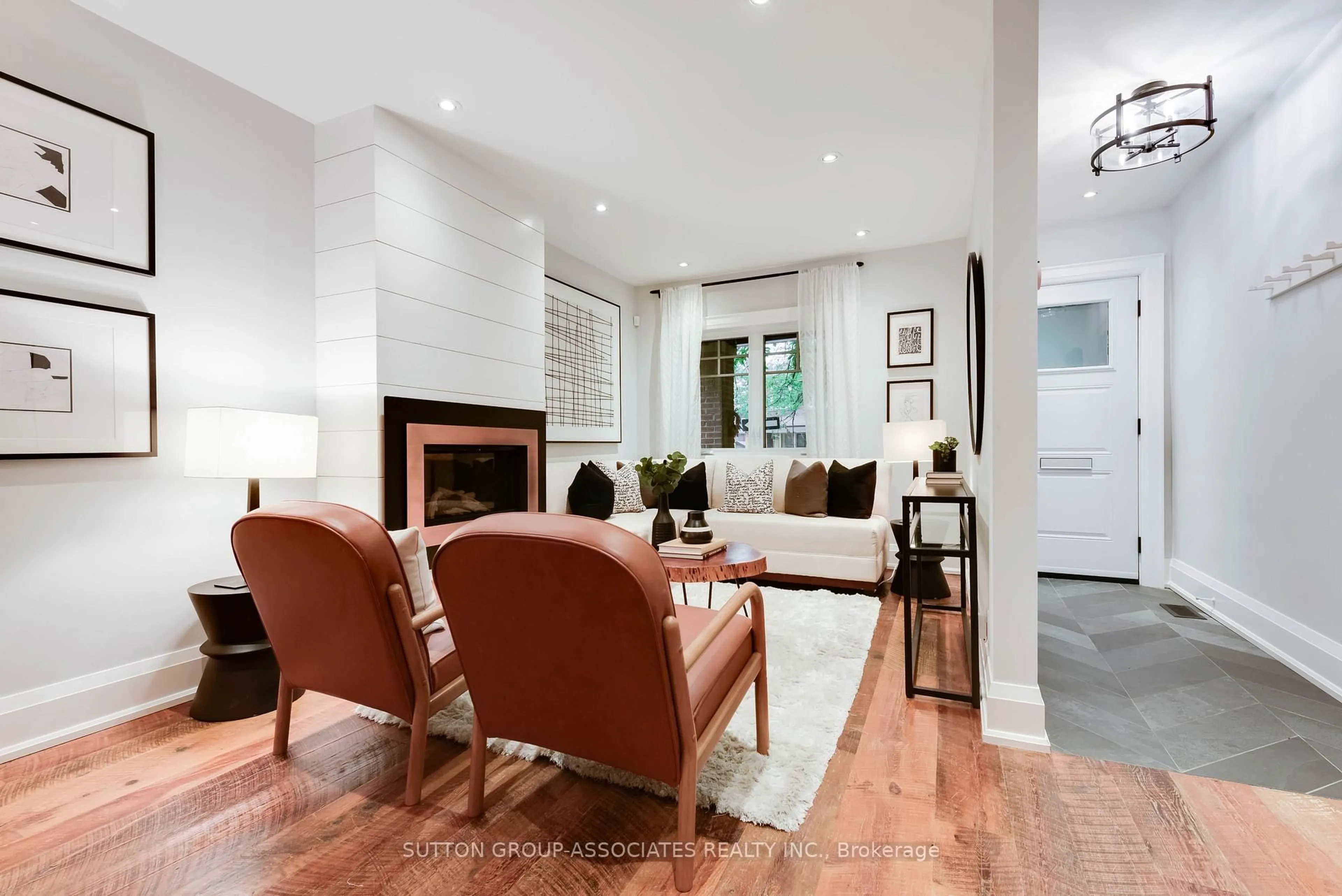 Living room with furniture, unknown for 281 Arlington Ave, Toronto Ontario M6C 2Z8