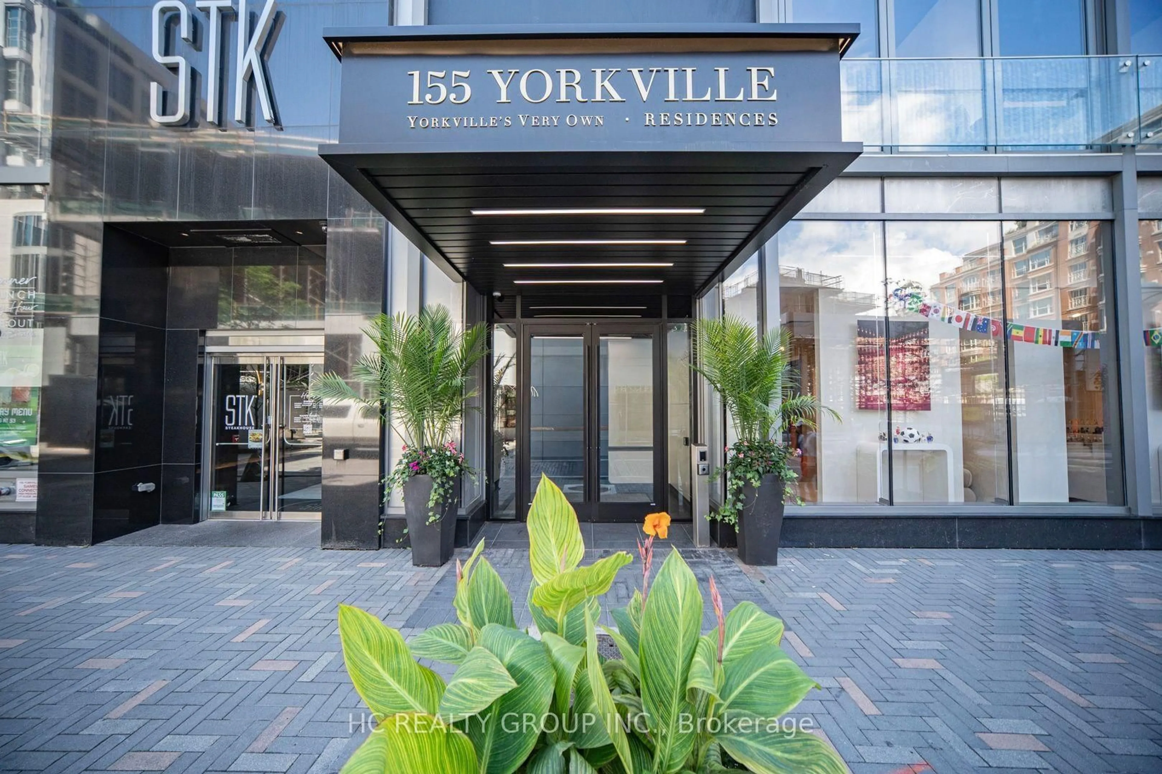 Lobby for 155 Yorkville Ave #2014, Toronto Ontario M5R 0B4