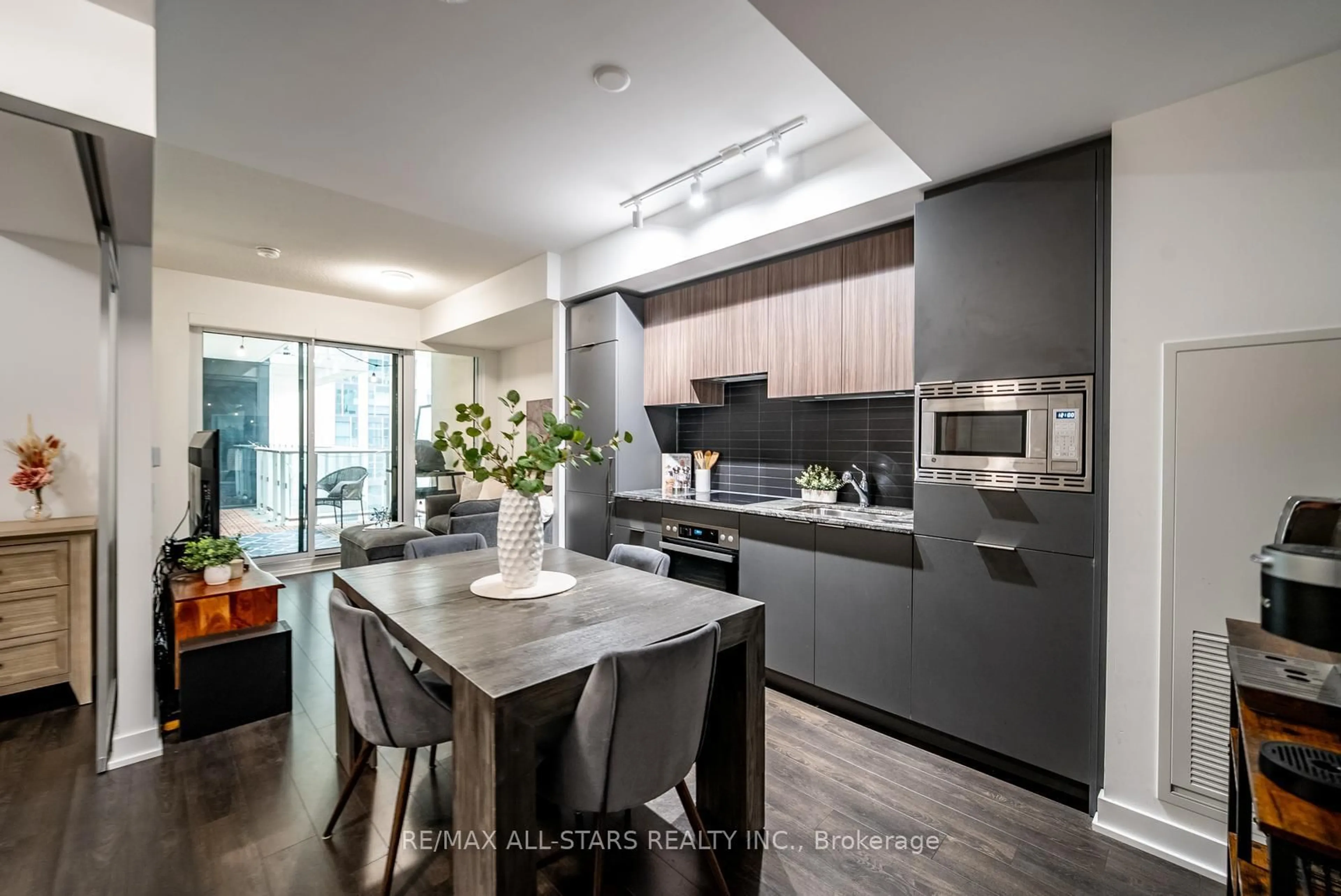Open concept kitchen, unknown for 50 O'Neill Rd #604, Toronto Ontario M3C 0R1