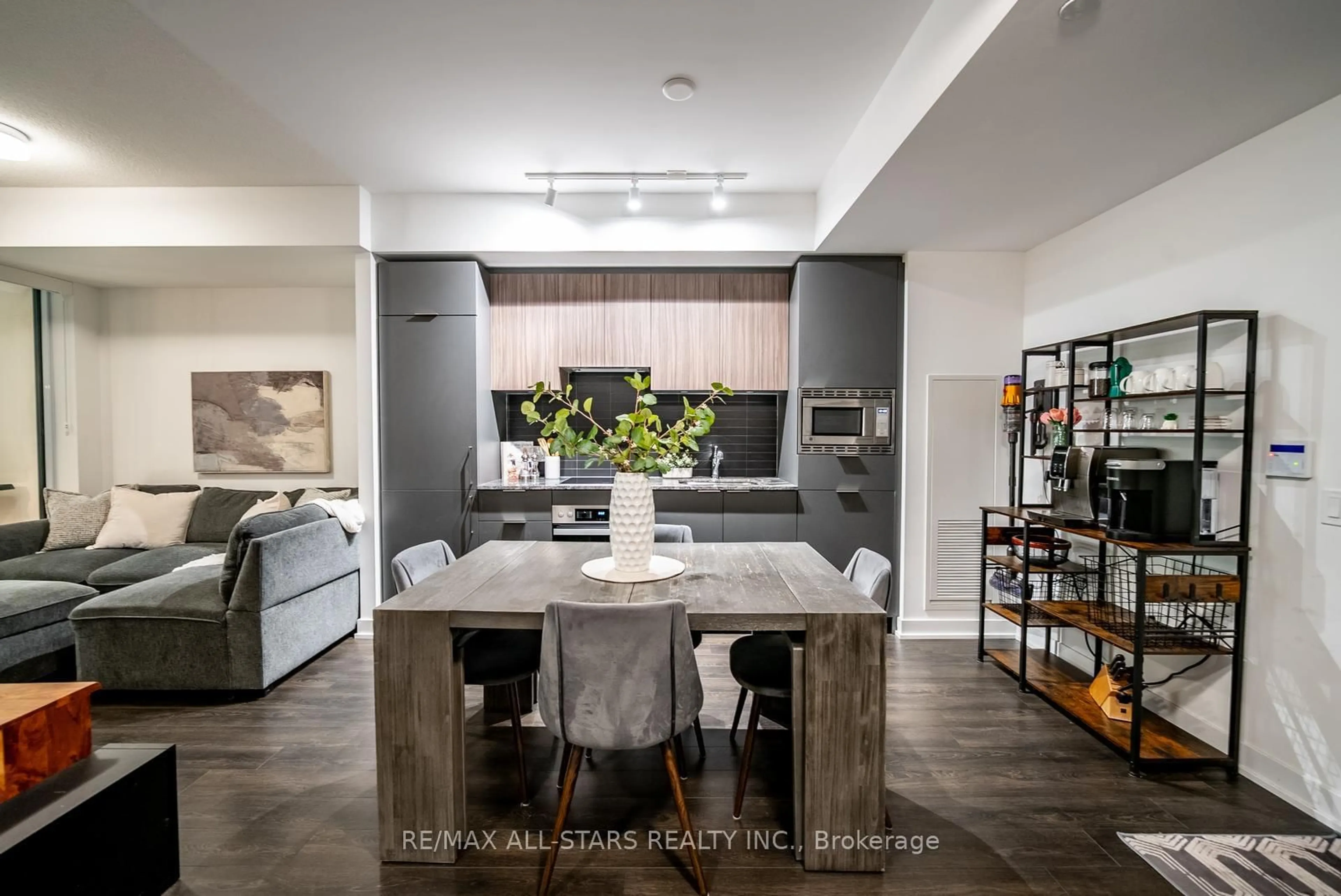 Unknown for 50 O'Neill Rd #604, Toronto Ontario M3C 0R1