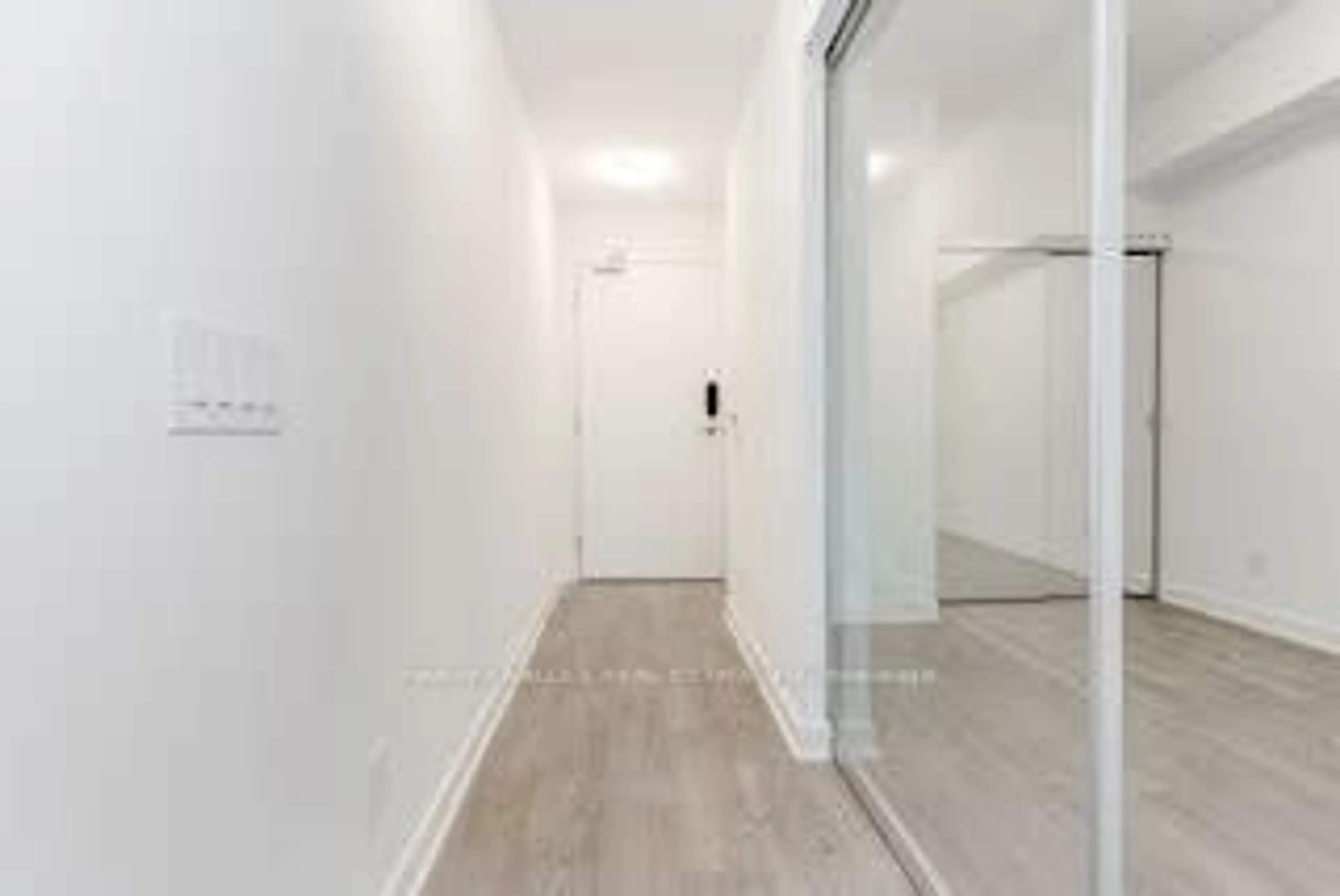 Unknown for 543 Richmond St #410, Toronto Ontario M5V 1Y6