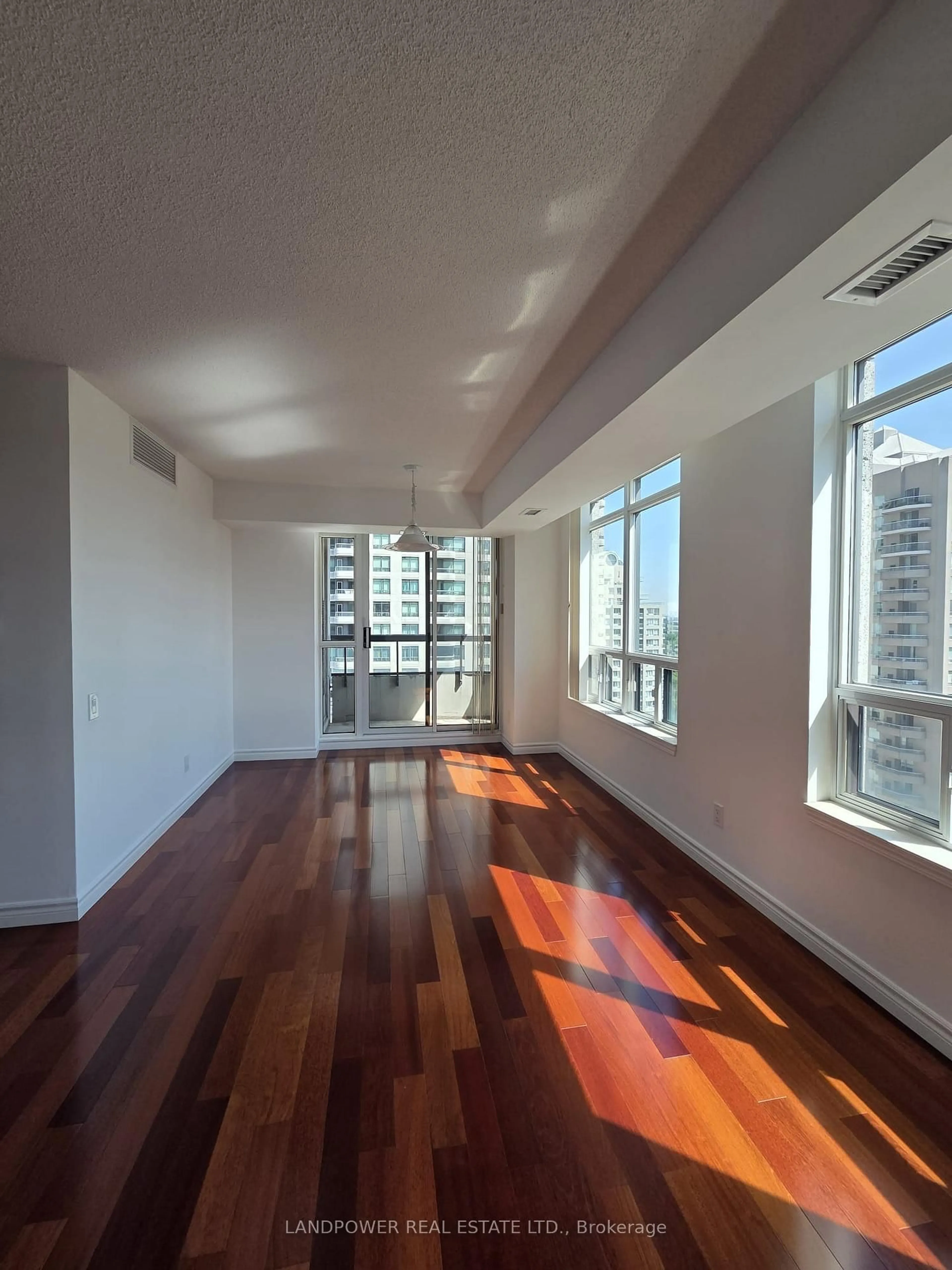 A pic of a room for 8 Hillcrest Ave #1107, Toronto Ontario M2N 3N5