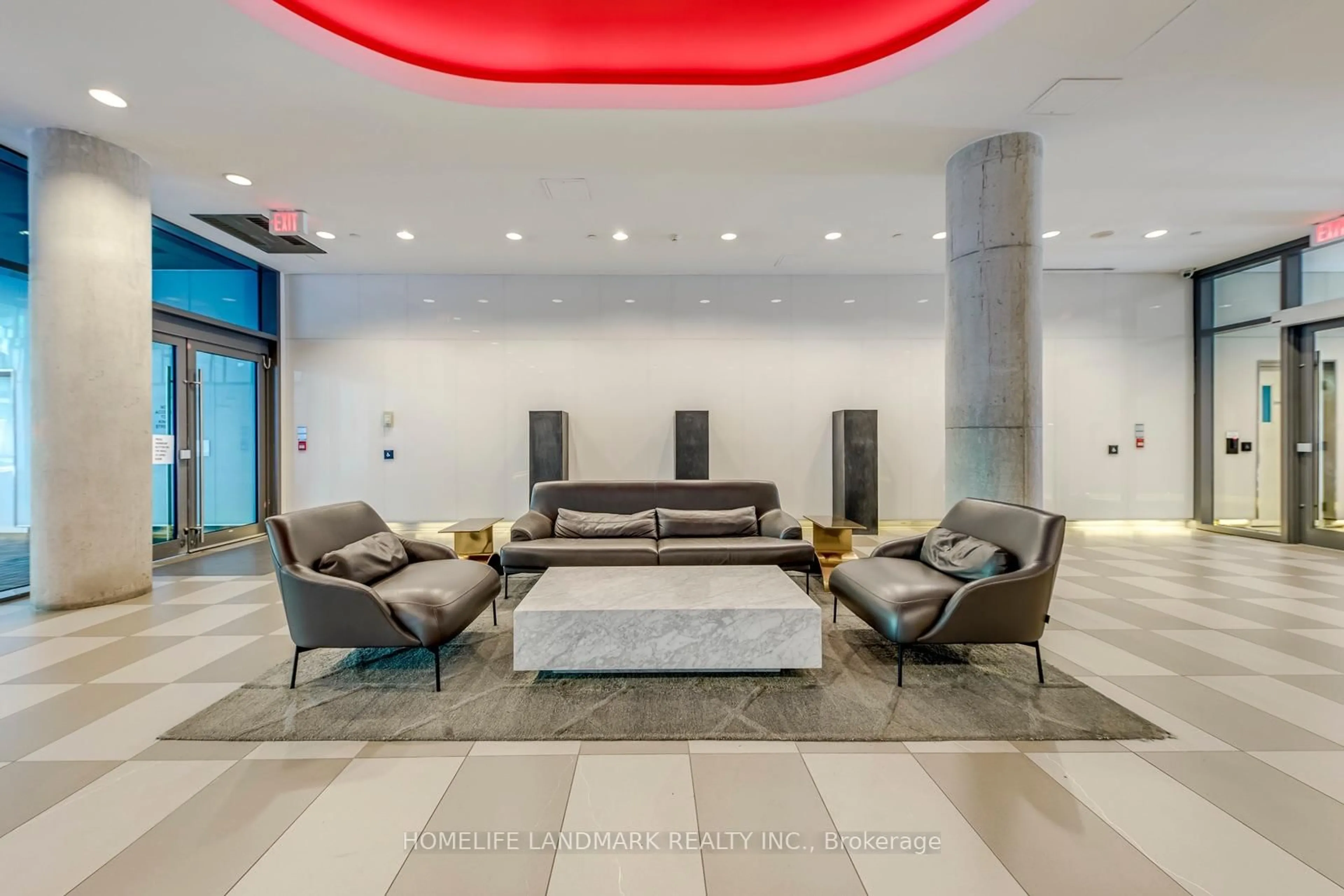 Lobby for 560 King St #519, Toronto Ontario M5V 1M3