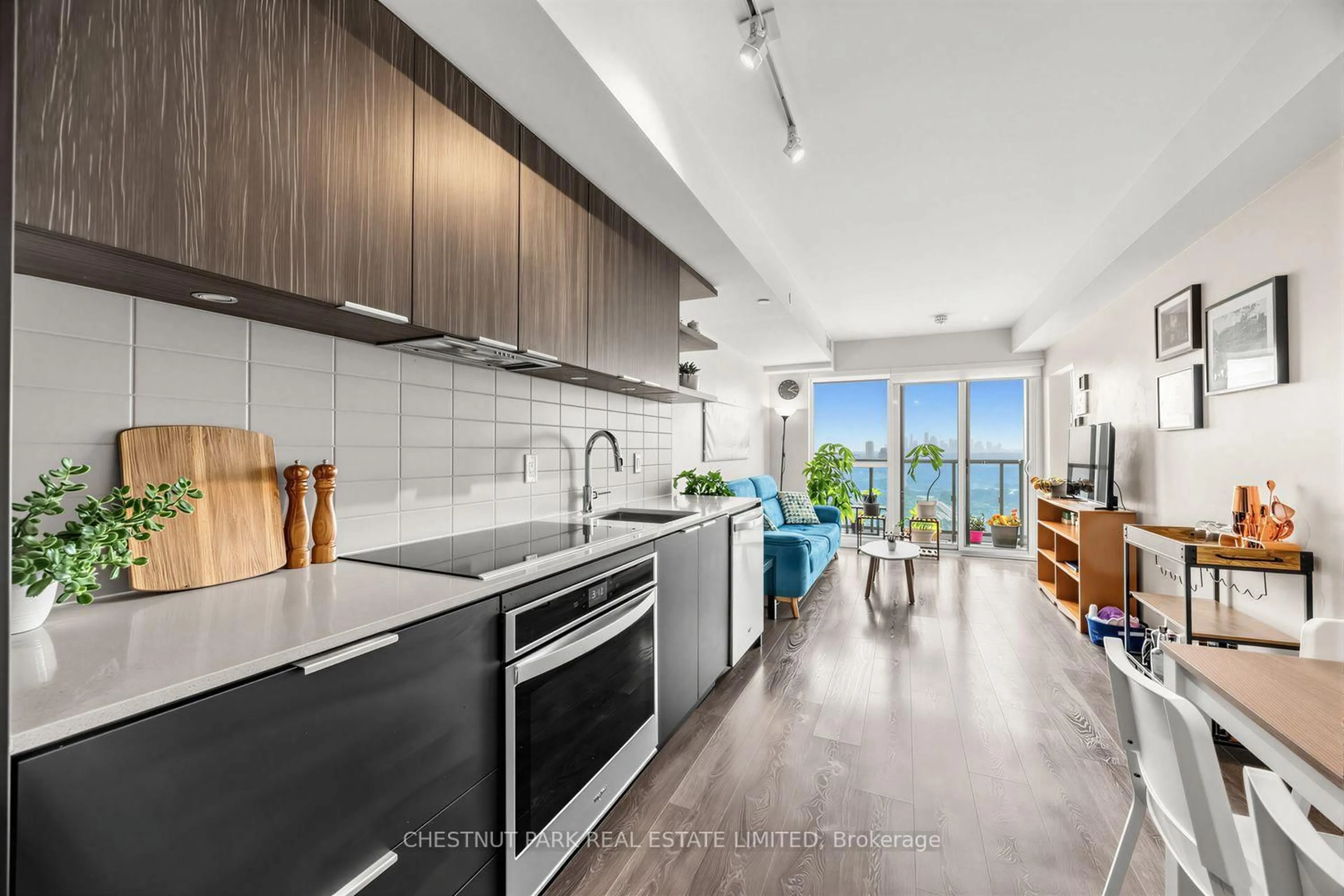 Open concept kitchen, ceramic/tile floor for 6 Sonic Way #2401, Toronto Ontario M3C 0P1
