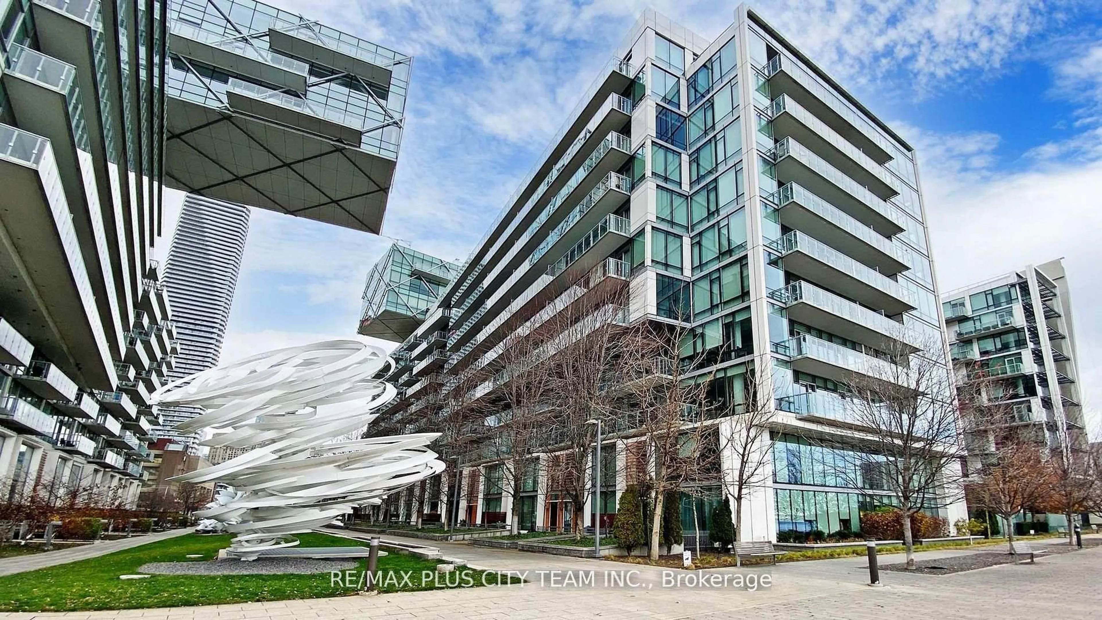 Indoor foyer for 39 Queens Quay #1305, Toronto Ontario M5E 0A5
