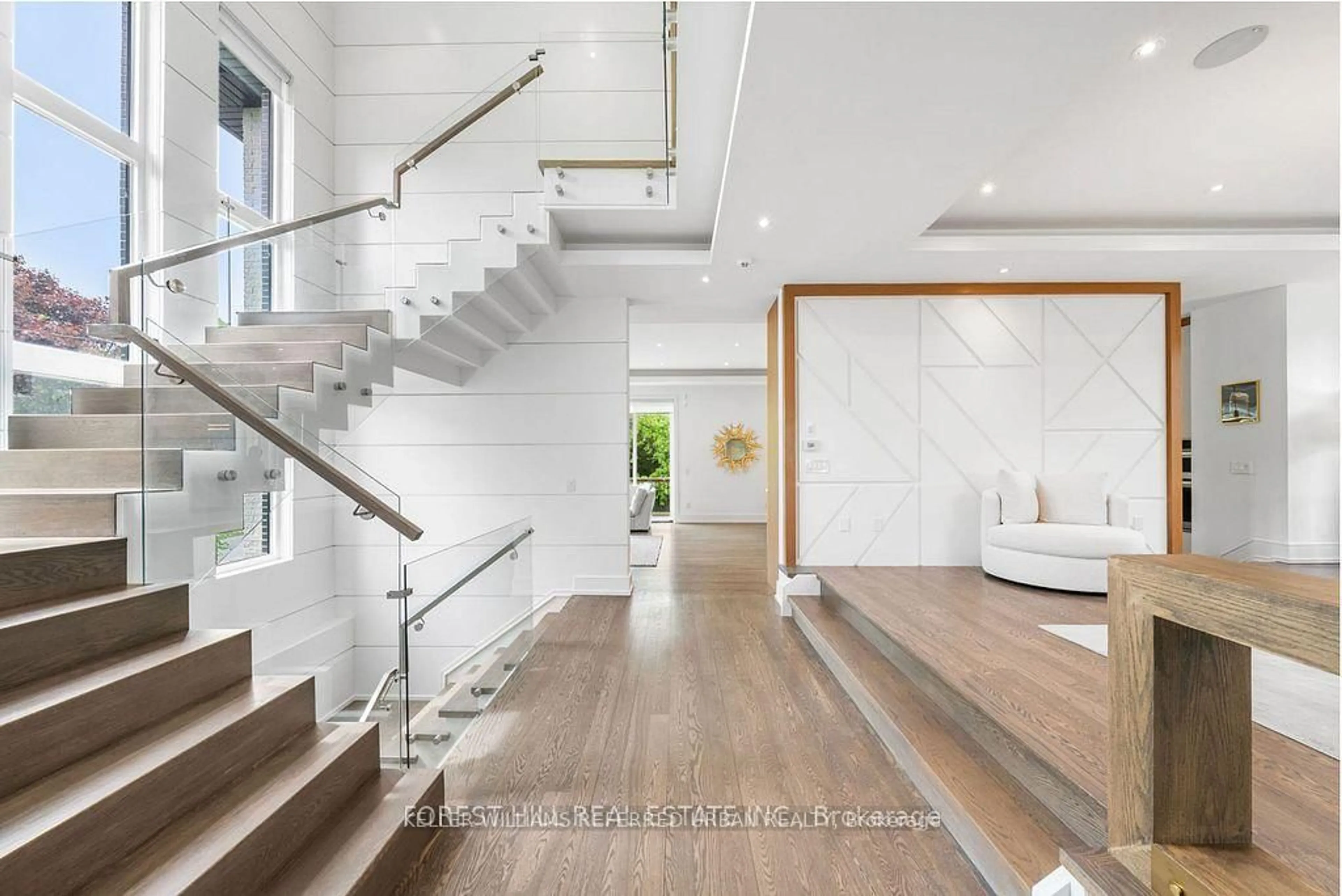 Unknown for 416 Patricia Ave, Toronto Ontario M2R 2M9