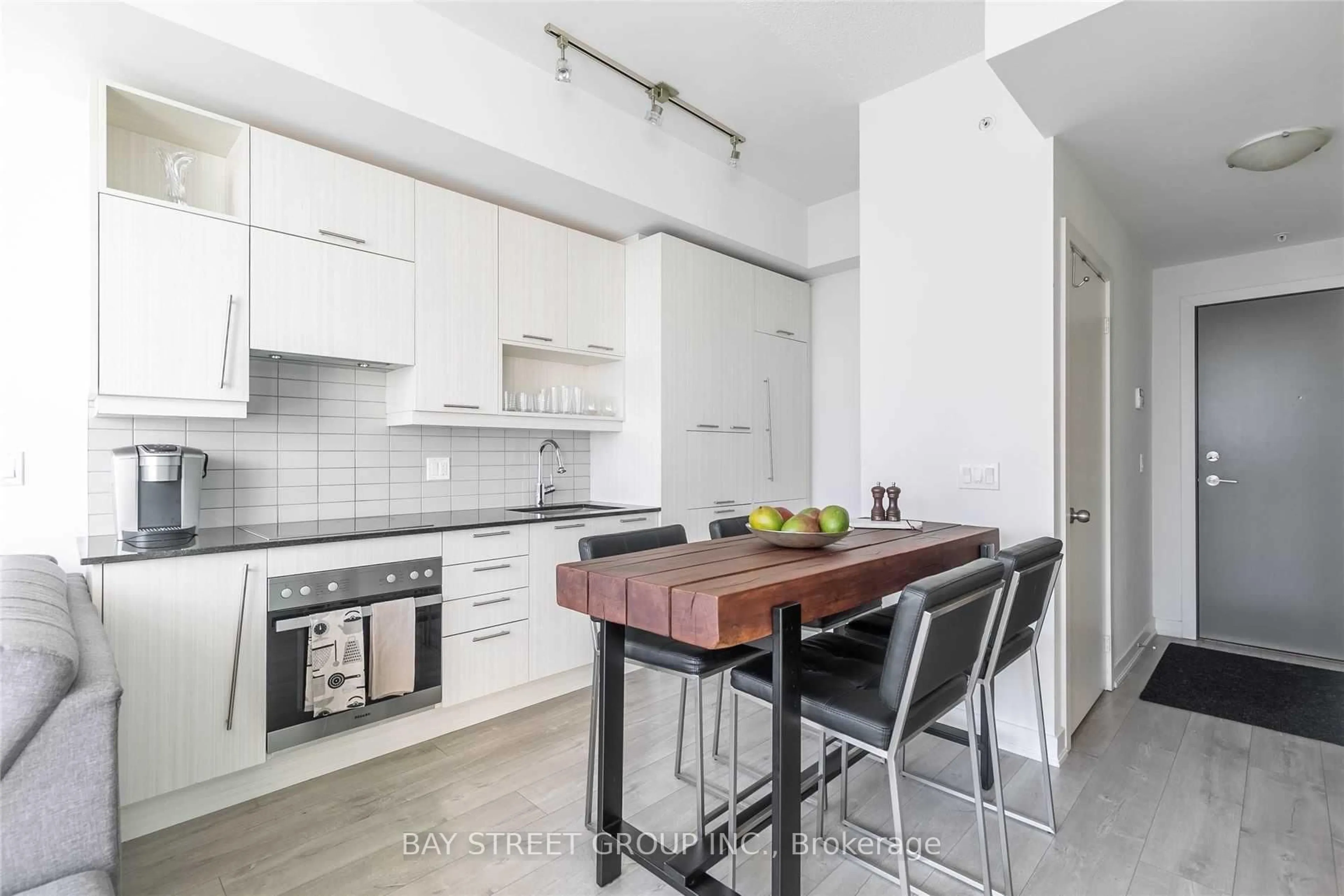 Open concept kitchen, unknown for 30 Nelson St #1603, Toronto Ontario M5V 0H5