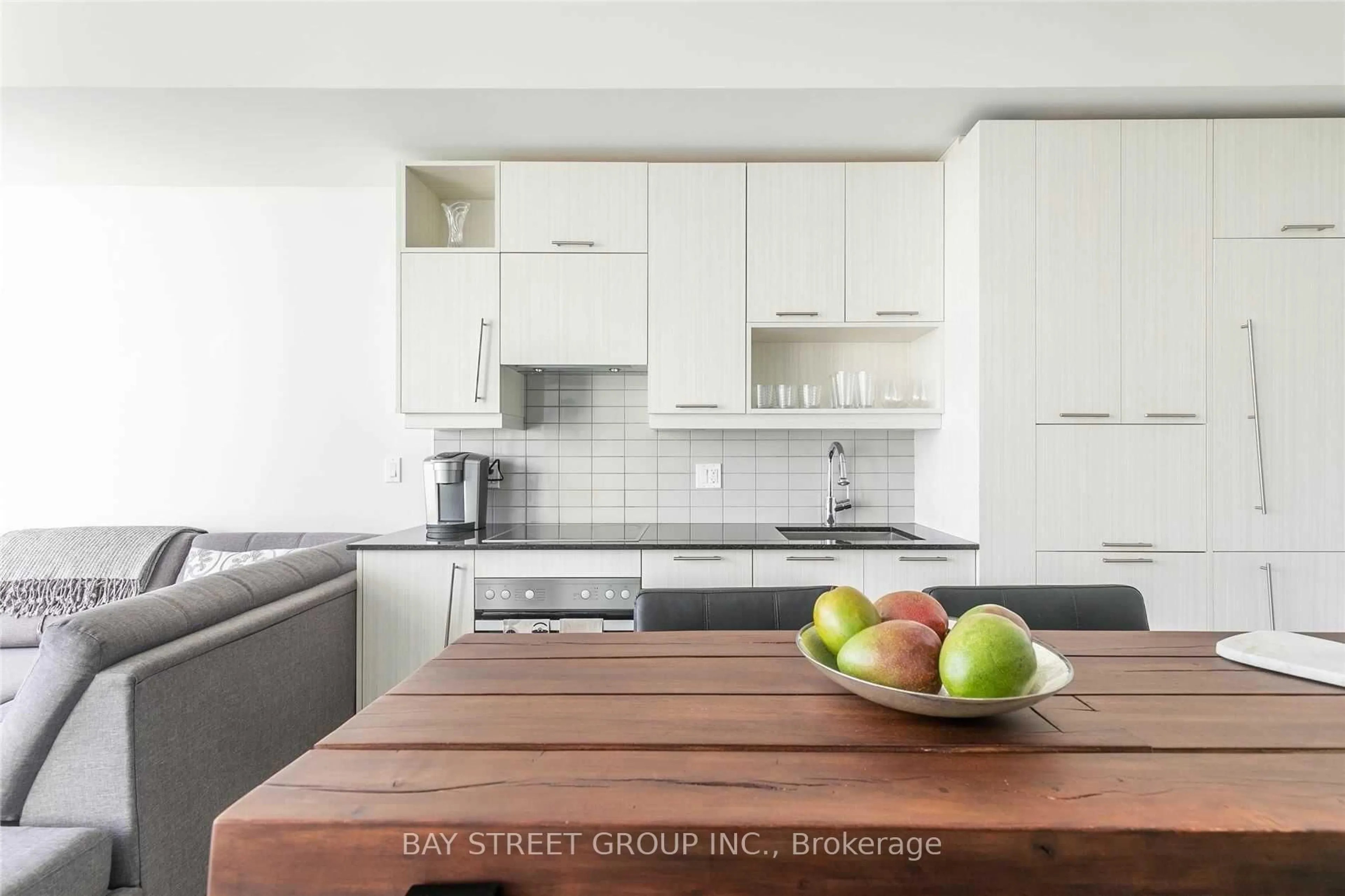 Standard kitchen, wood/laminate floor for 30 Nelson St #1603, Toronto Ontario M5V 0H5