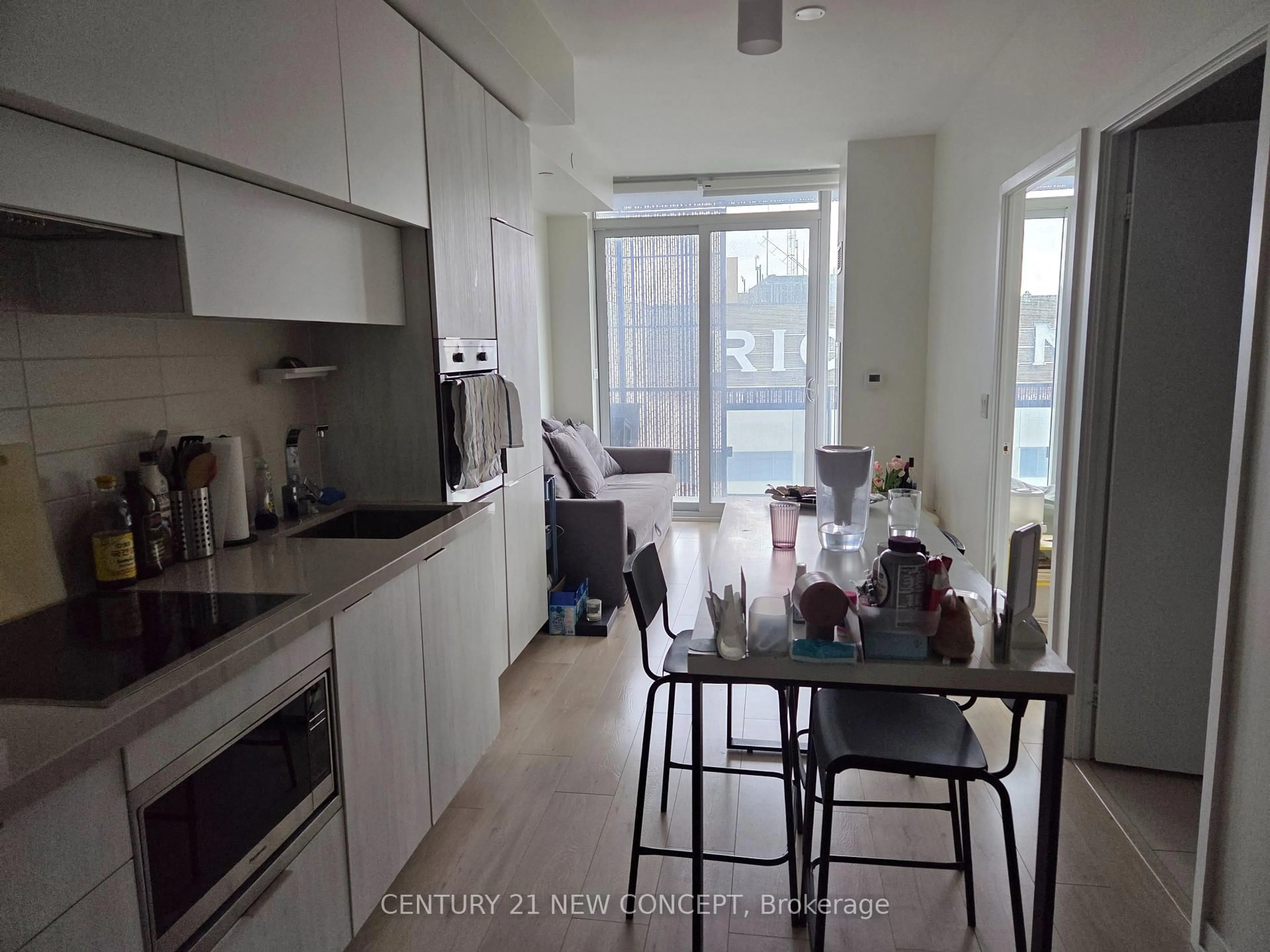 Unknown for 8 Eglinton Ave #3604, Toronto Ontario M4P 0C1