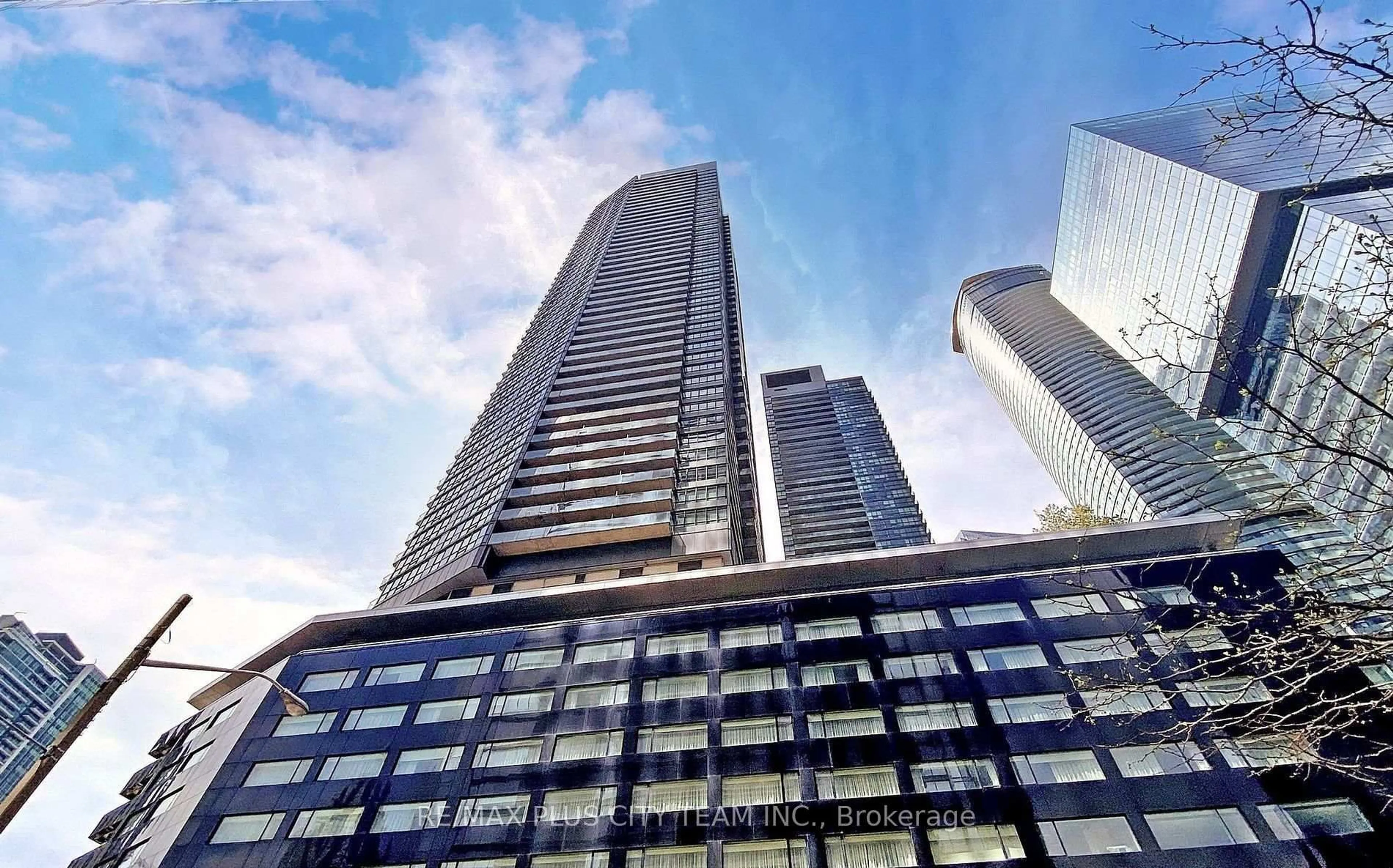 Unknown for 65 Bremner Blvd #2206, Toronto Ontario M5J 0A7