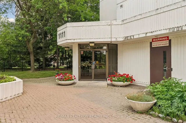 1111 Steeles Ave #307, Toronto 3