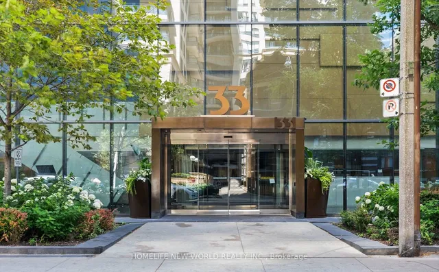 33 Charles St #2109, Toronto 2