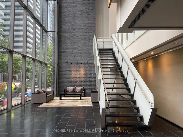33 Charles St #2109, Toronto 3