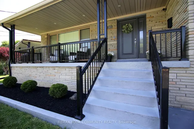 215 Honiton St, Toronto 4