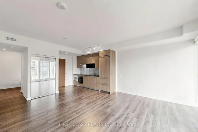 90 Queens Wharf Rd #503, Toronto 5