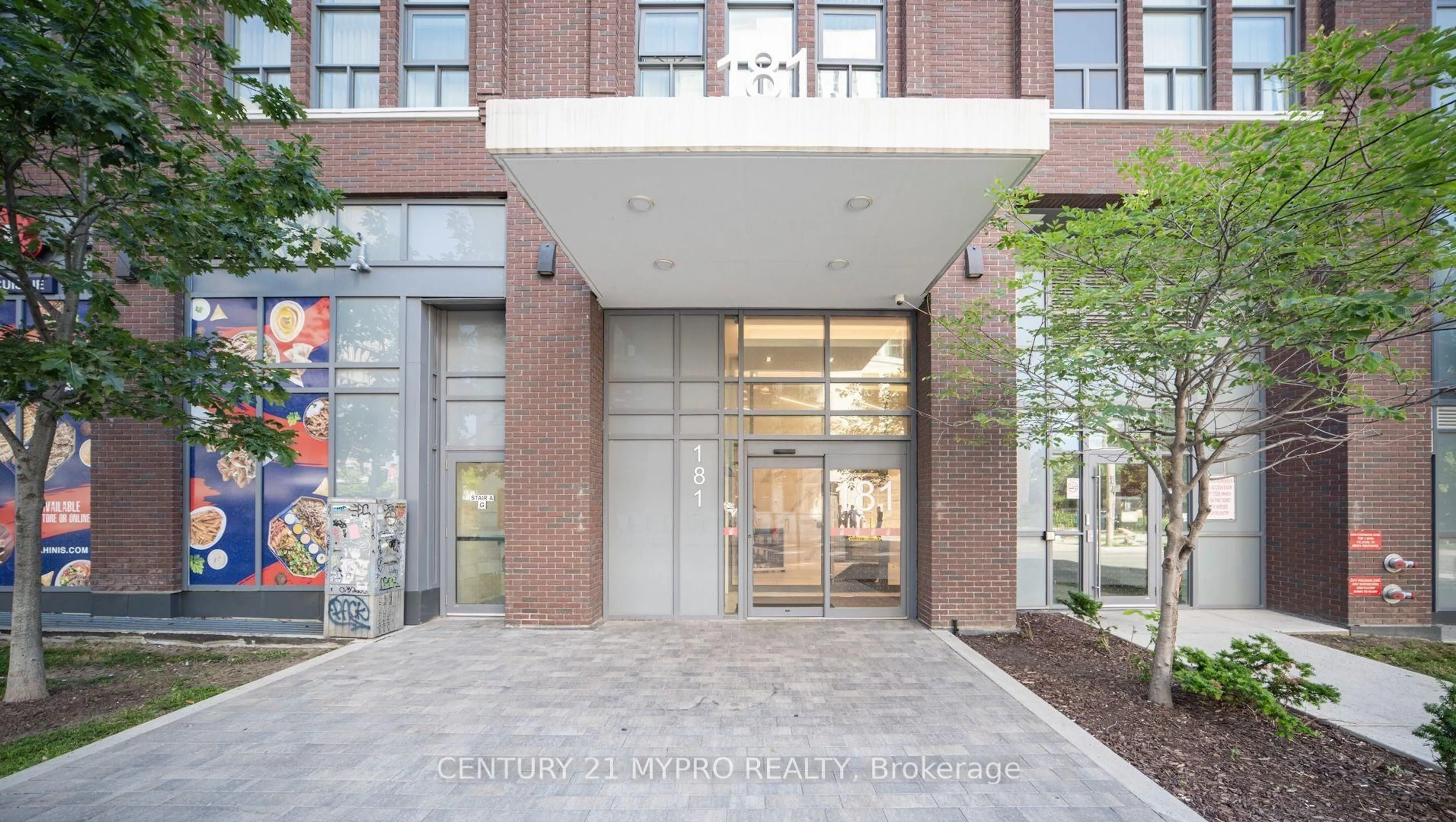 Indoor foyer for 181 Huron St #1604, Toronto Ontario M5T 0C1