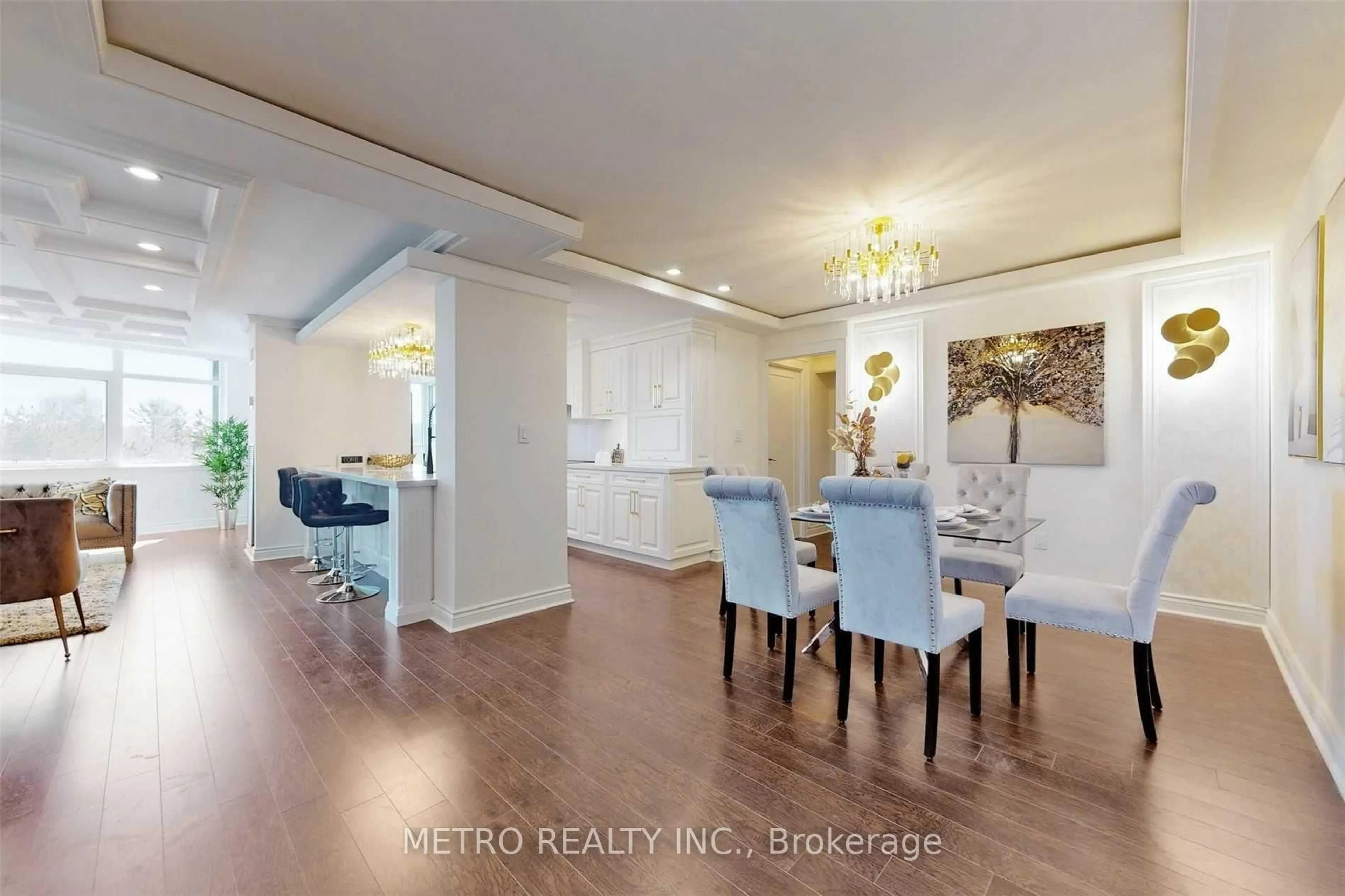 Dining room, wood/laminate floor for 90 Fisherville Rd #406, Toronto Ontario M2R 3J9