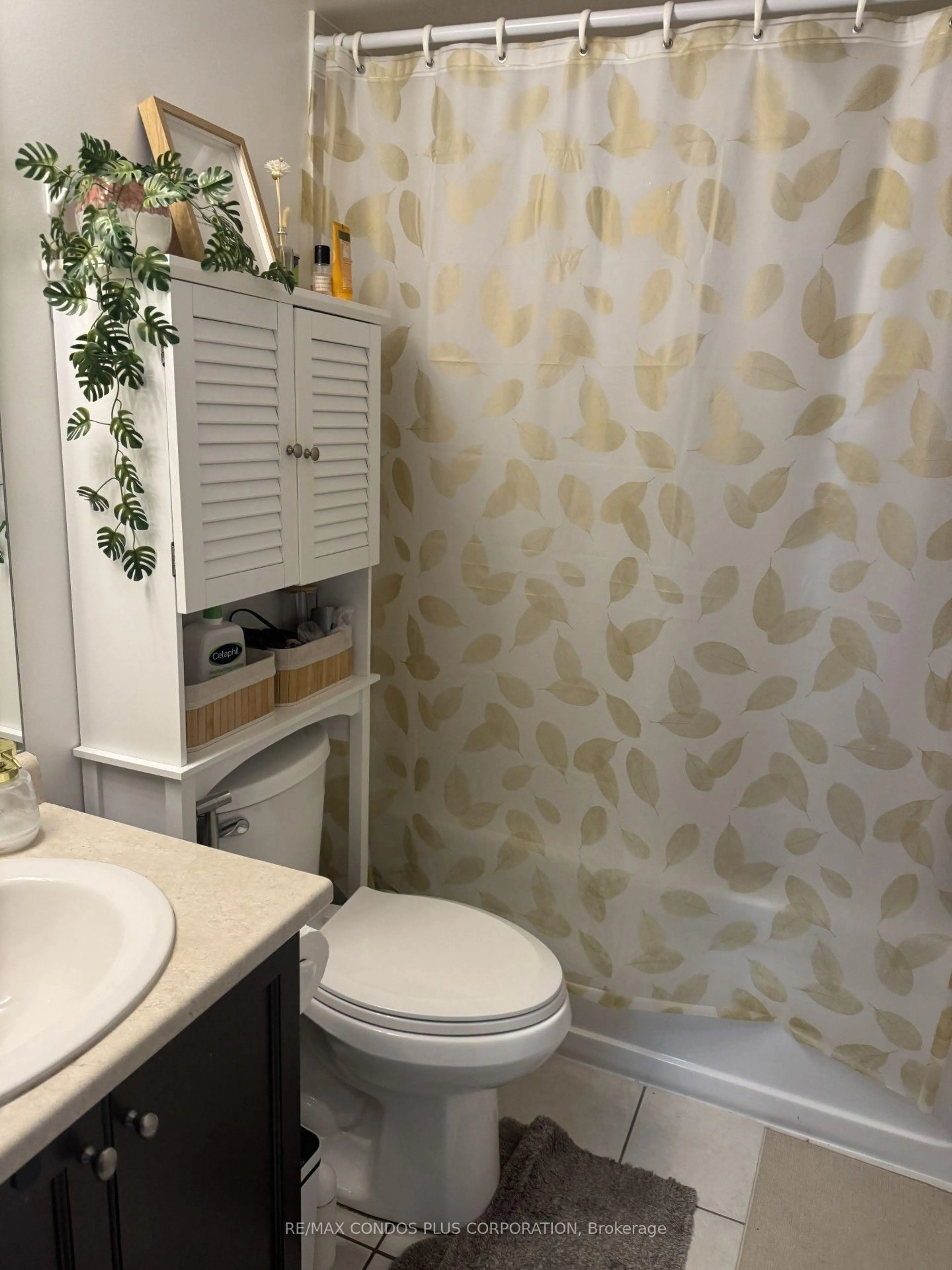 Standard bathroom, floor is not visible for 30 GRAND TRUNK Cres #3712, Toronto Ontario M5J 3A4