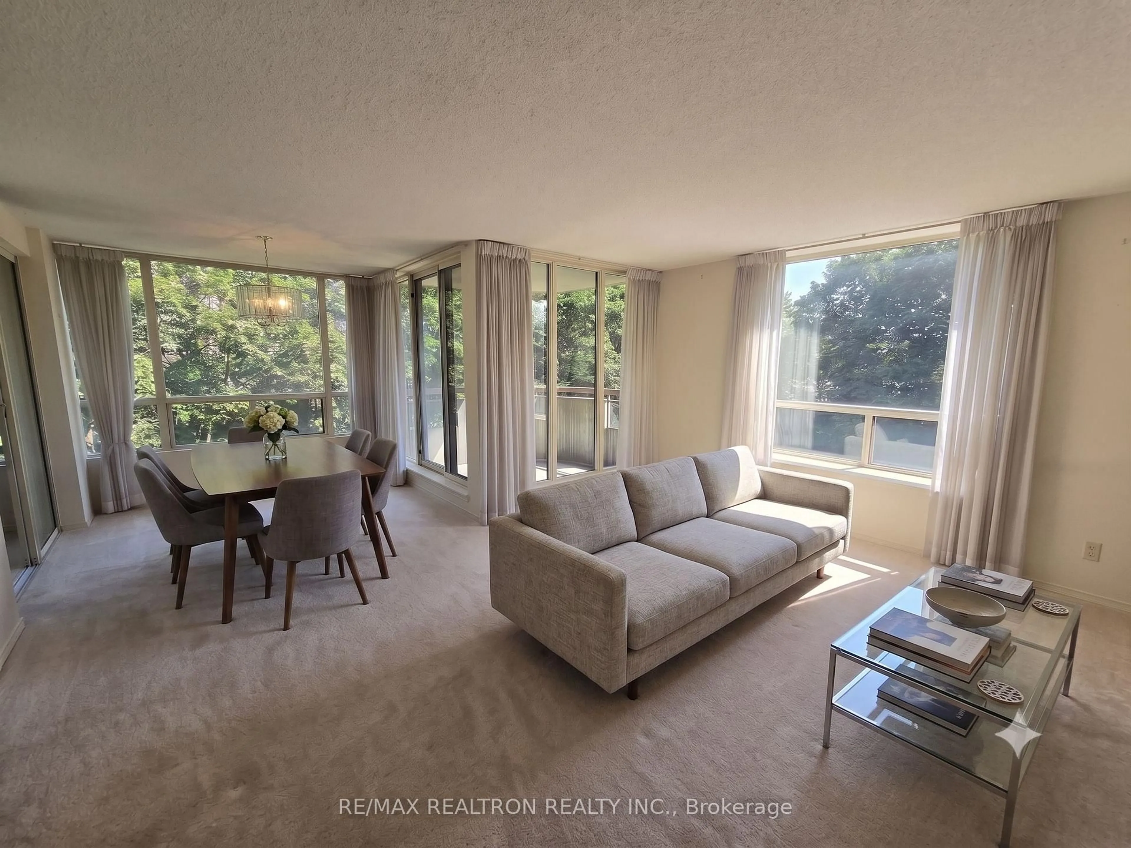 Living room with furniture, unknown for 5785 Yonge St #403, Toronto Ontario M2M 4J2