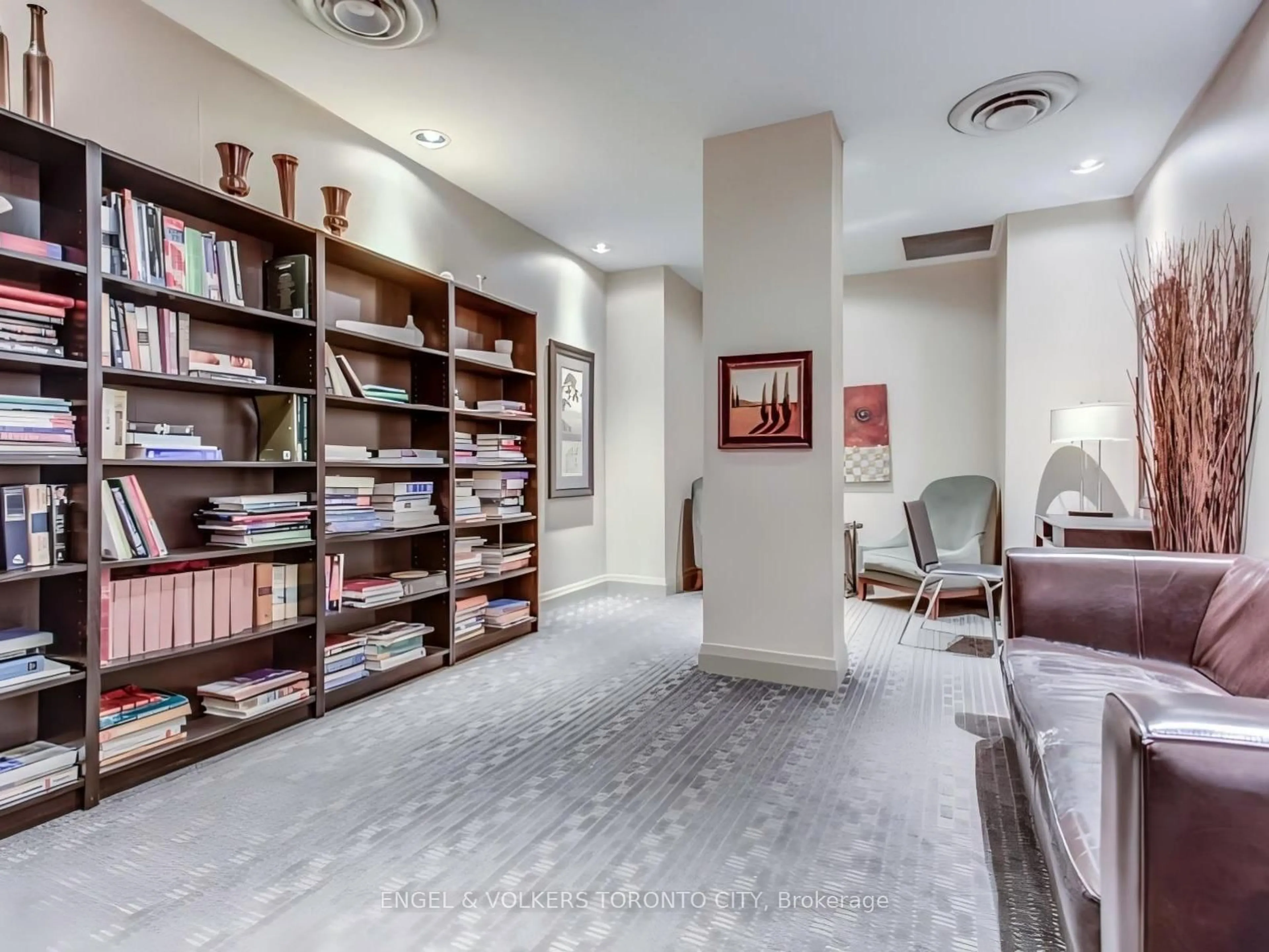 Lobby for 18 Parkview Ave #1907, Toronto Ontario M2N 7H7