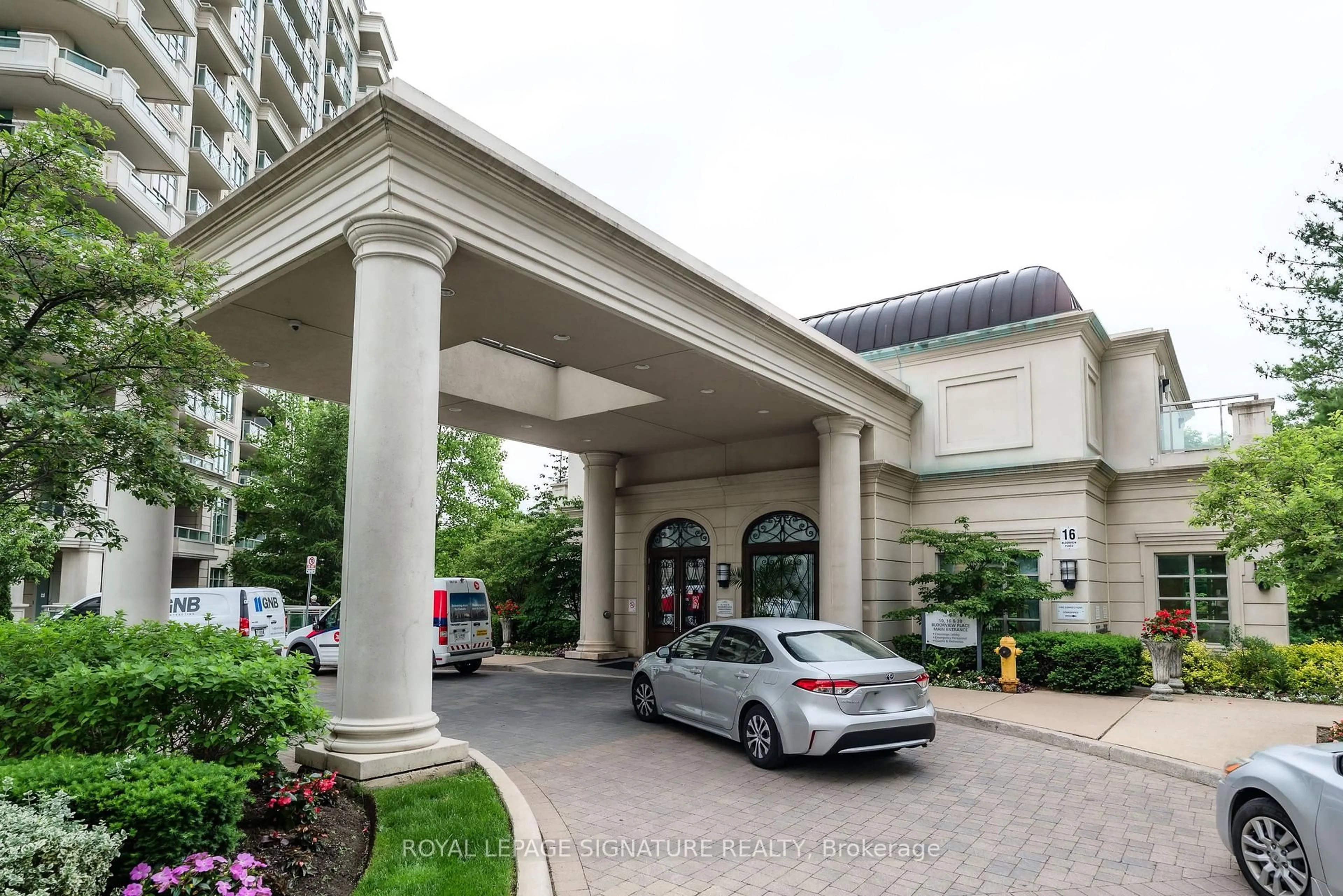 Indoor foyer for 20 Bloorview Pl #316, Toronto Ontario M2J 0A6