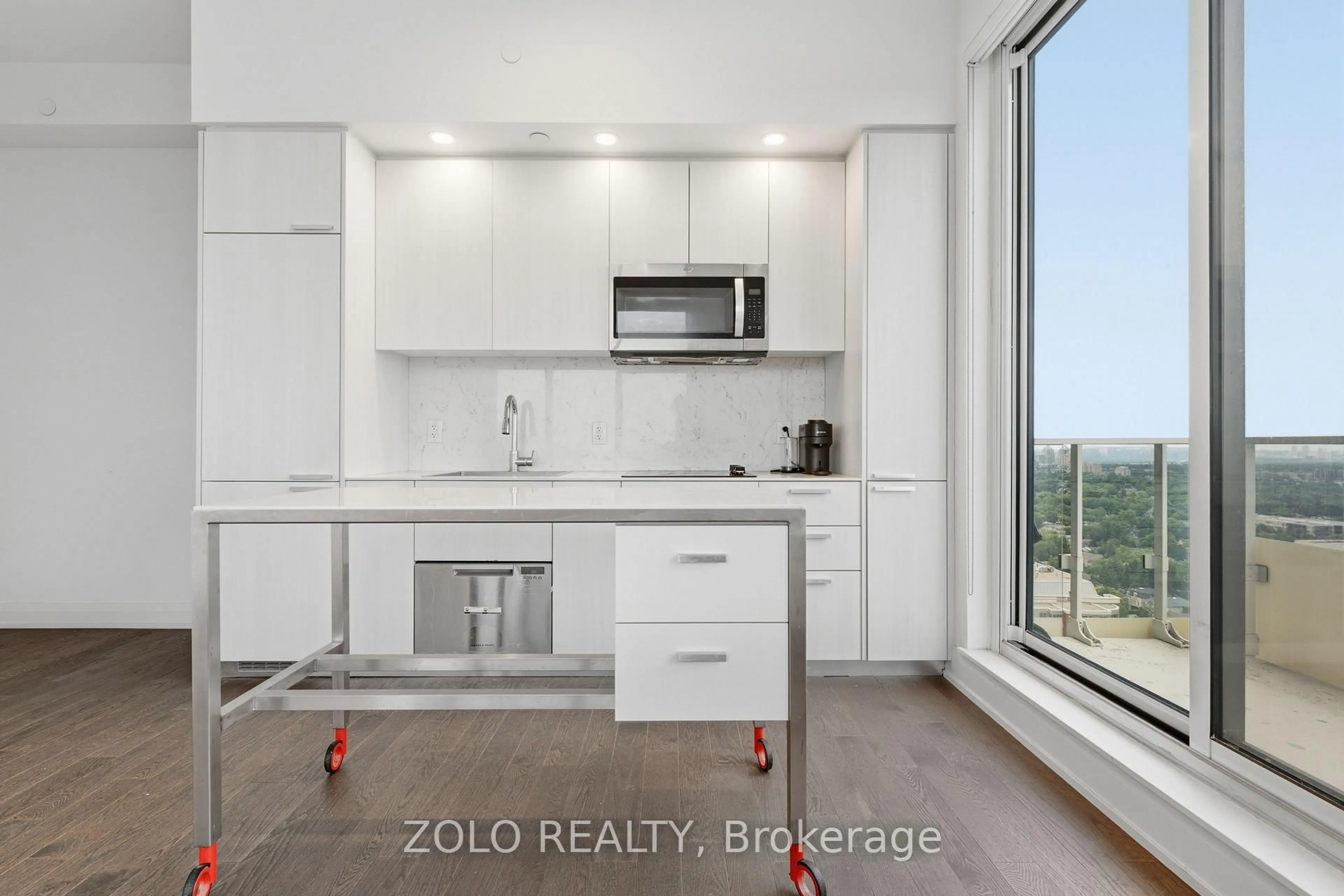 Unknown for 75 Canterbury Pl #PH303, Toronto Ontario M2N 0L2